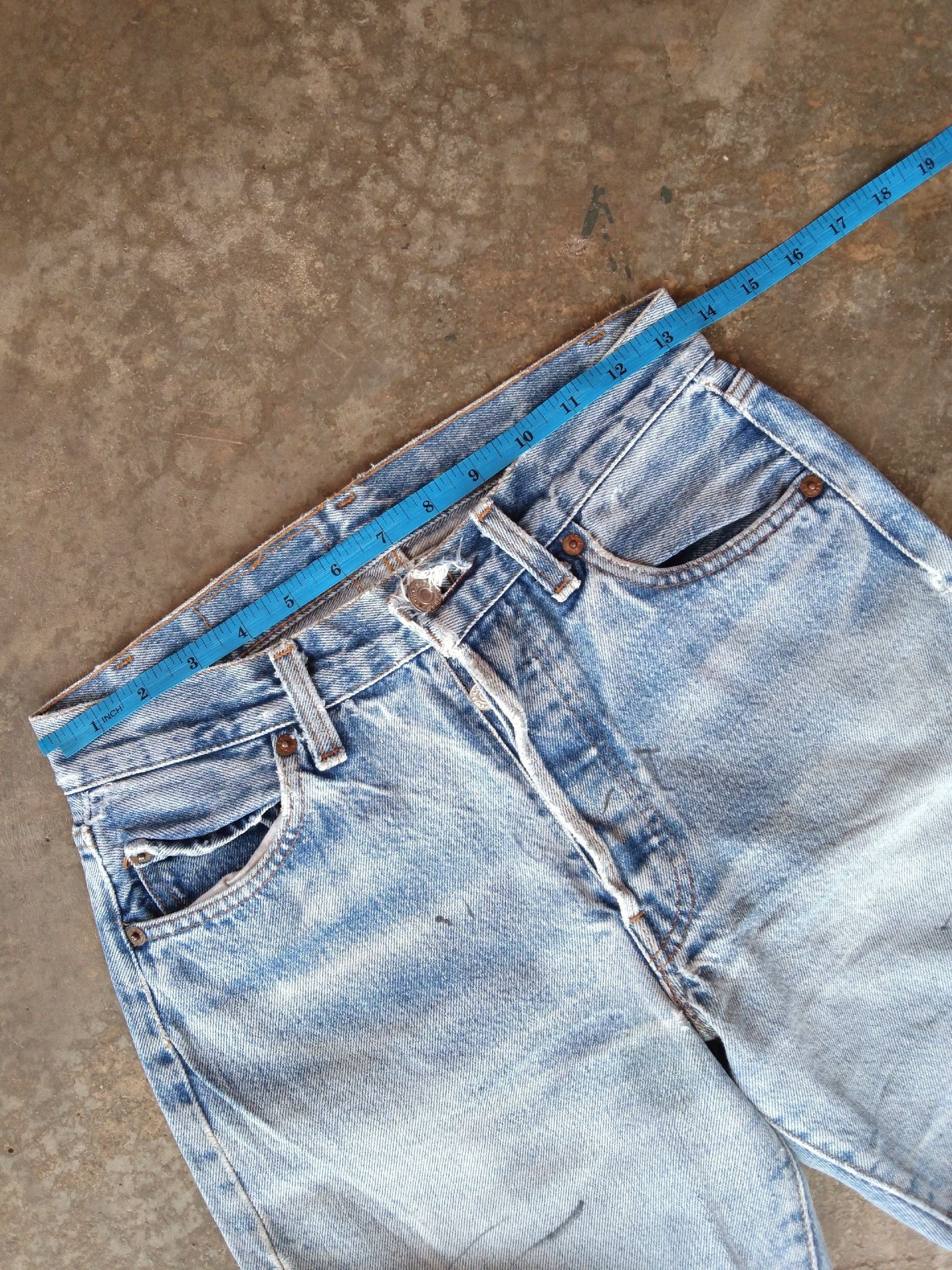 Levi's 80s Vintage Levi's 501 Made In USA Distressed Jeans 27x28 Size US 27 - 12 Thumbnail
