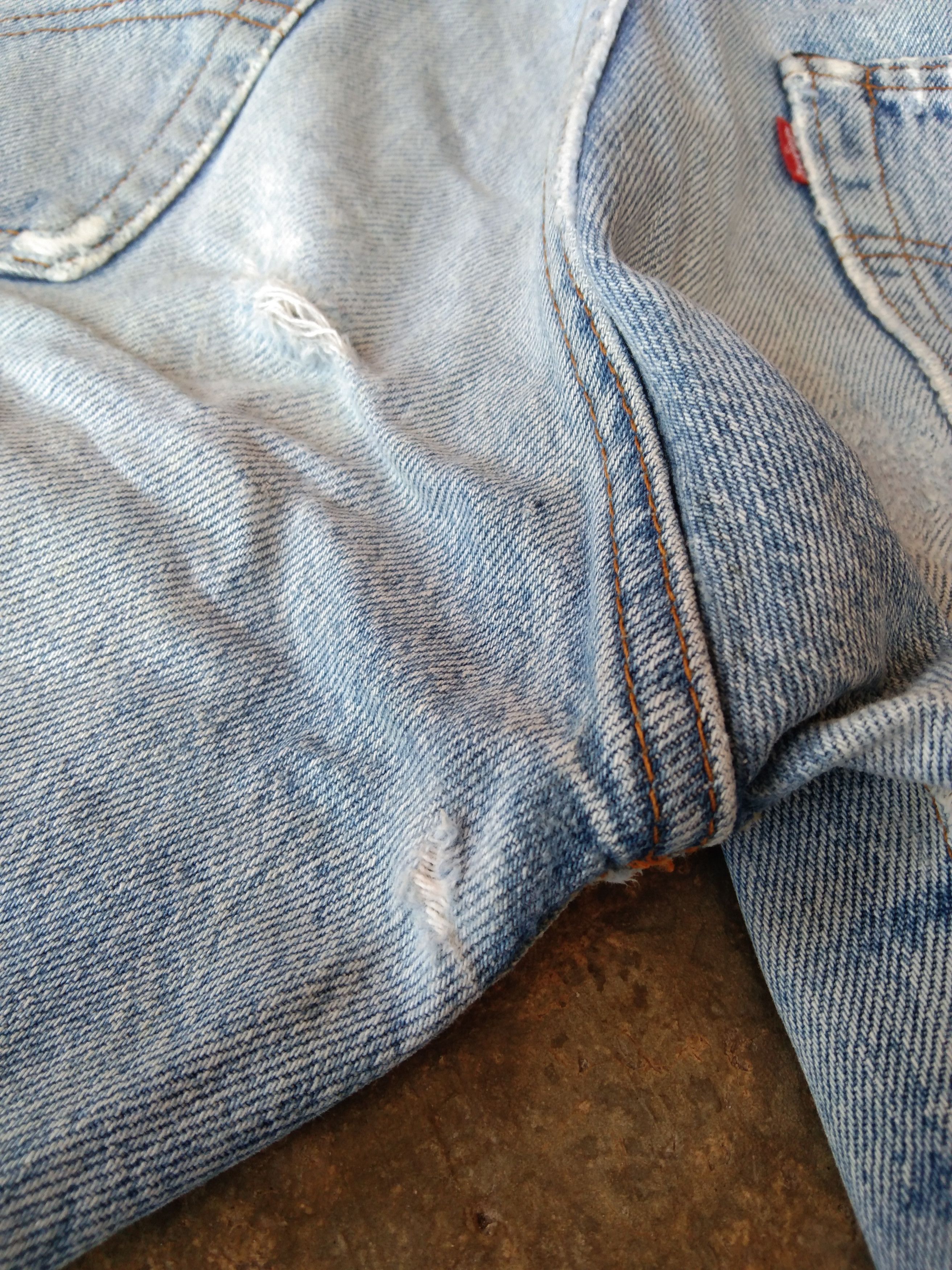 Levi's 80s Vintage Levi's 501 Made In USA Distressed Jeans 27x28 Size US 27 - 6 Thumbnail
