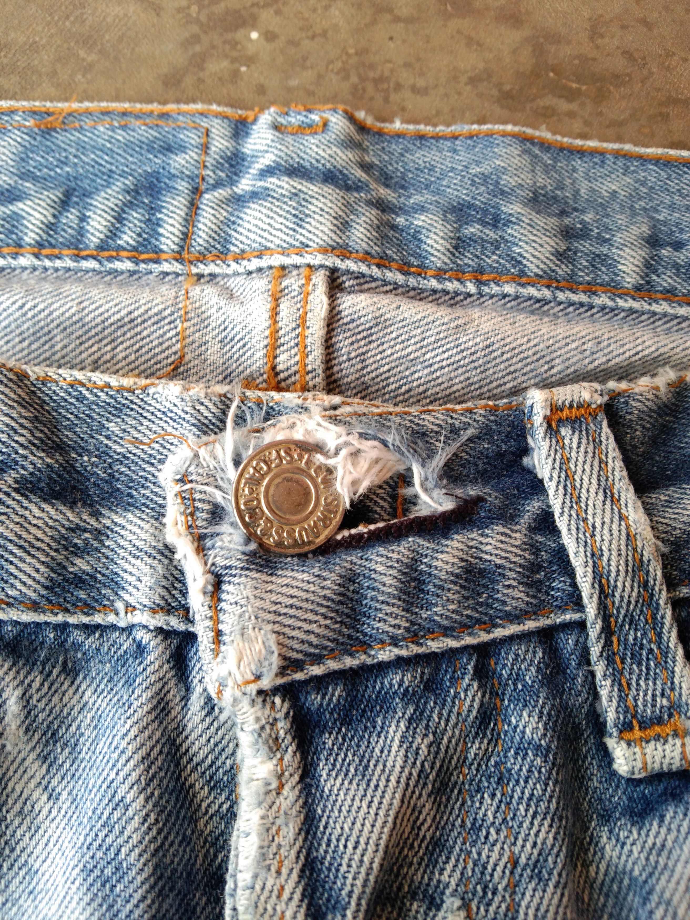 Levi's 80s Vintage Levi's 501 Made In USA Distressed Jeans 27x28 Size US 27 - 11 Thumbnail