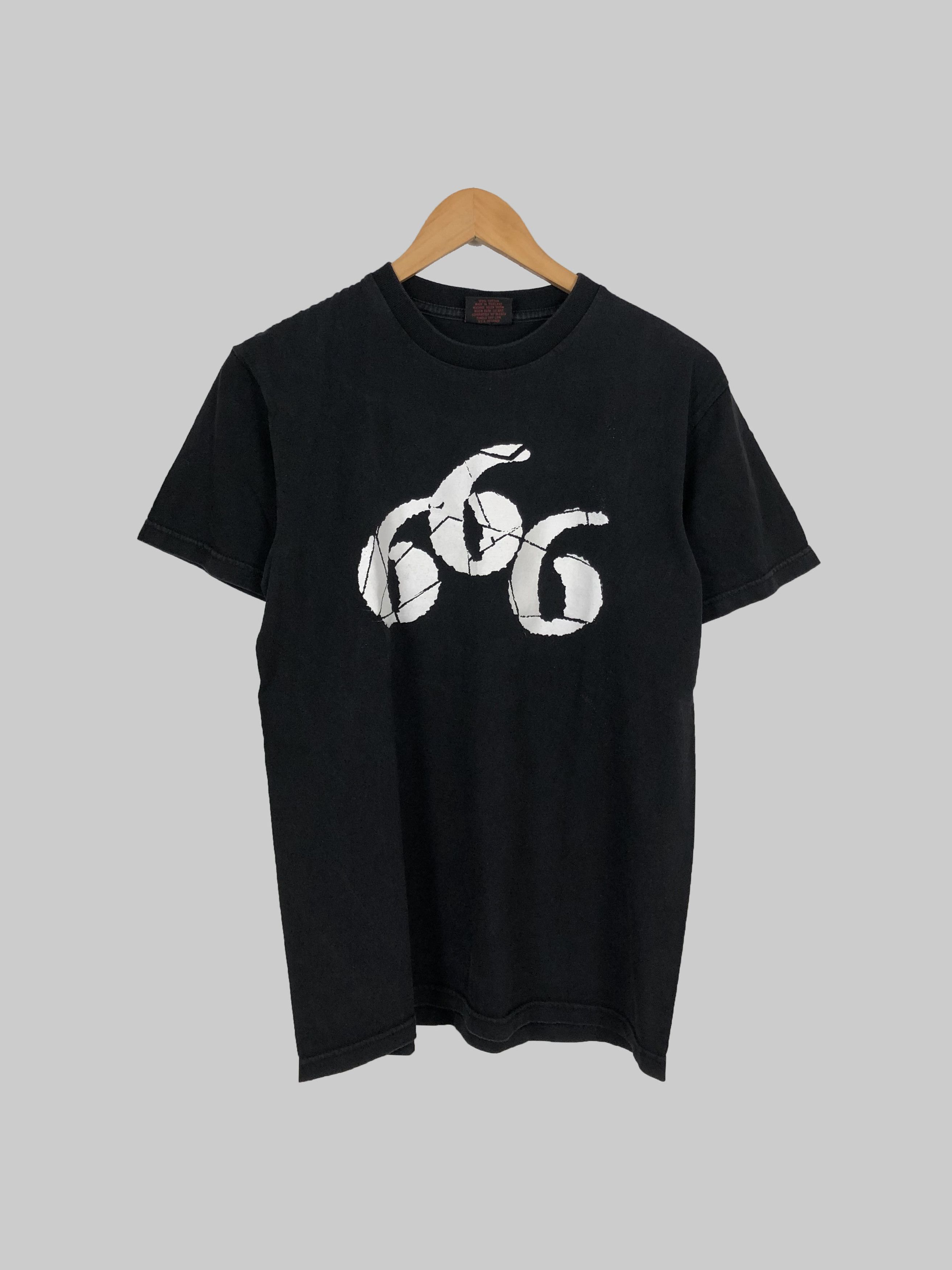 Band Tees Vintage 90s Punks Not Dead 666 (Sex Pistols Blink-182) Size US M / EU 48-50 / 2 - 2 Thumbnail