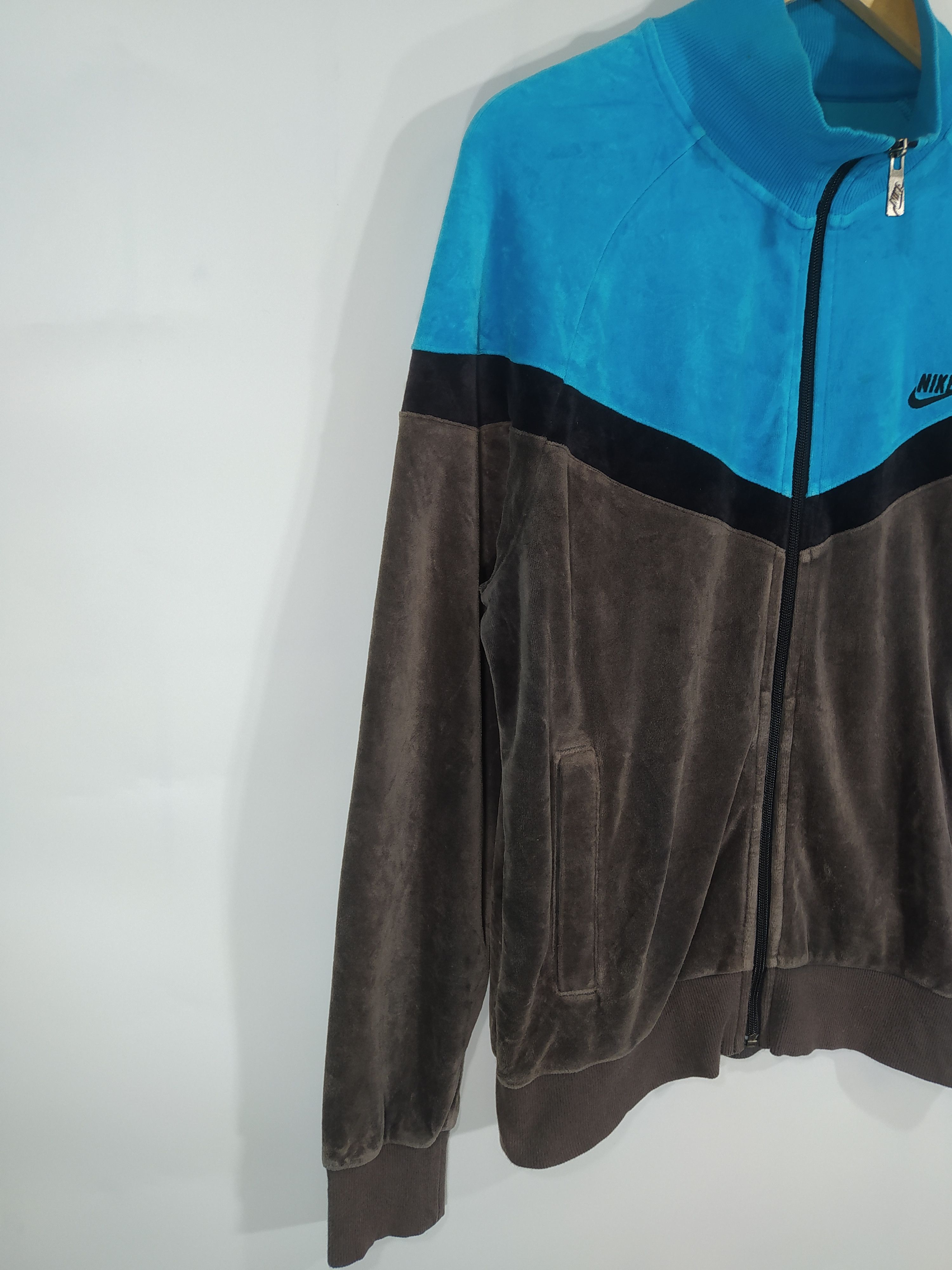 Nike × Vintage Vintage Nike Sportswear 3 Tone Valvet Zipper Size US M / EU 48-50 / 2 - 4 Thumbnail