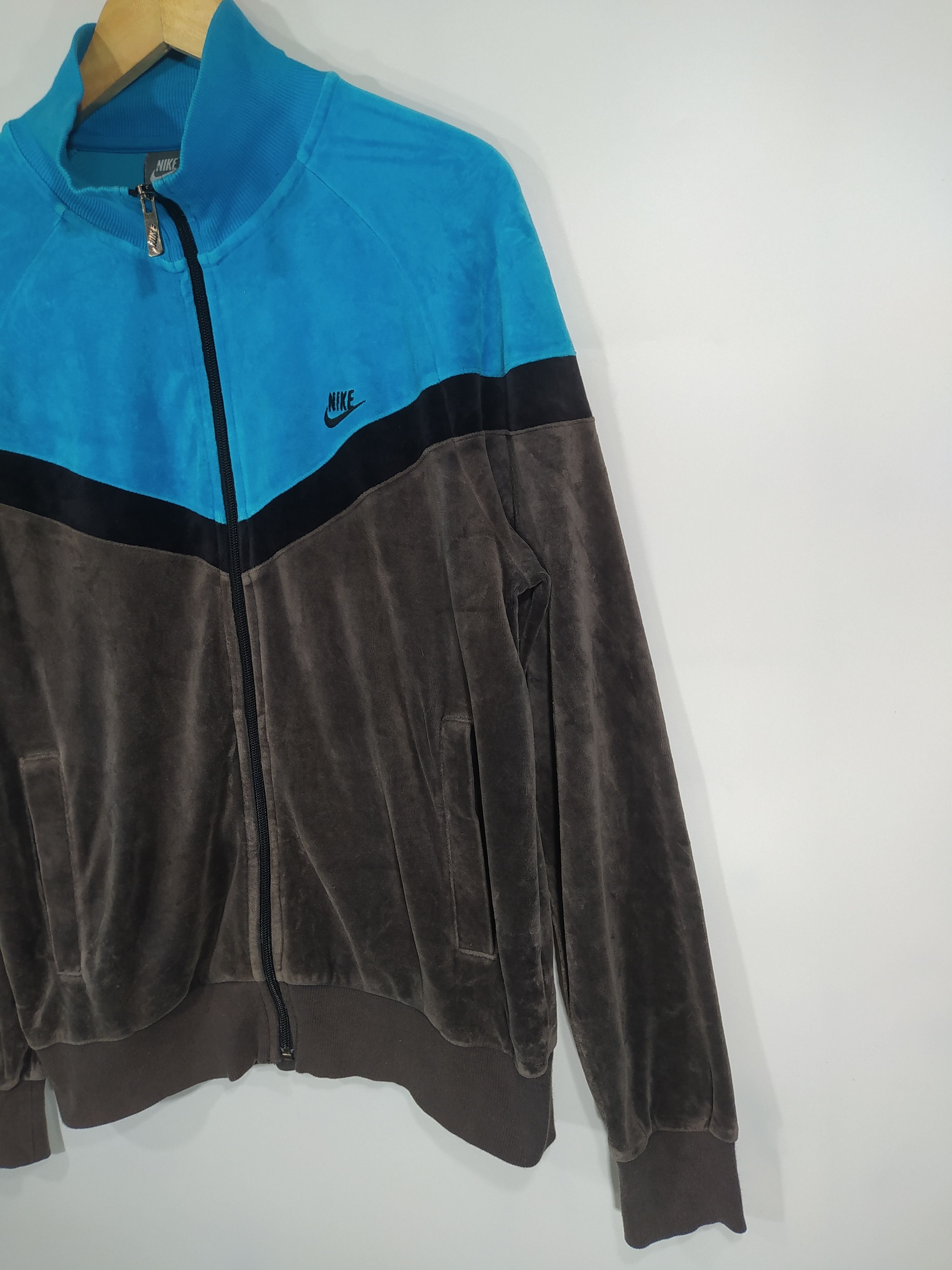 Nike × Vintage Vintage Nike Sportswear 3 Tone Valvet Zipper Size US M / EU 48-50 / 2 - 3 Thumbnail