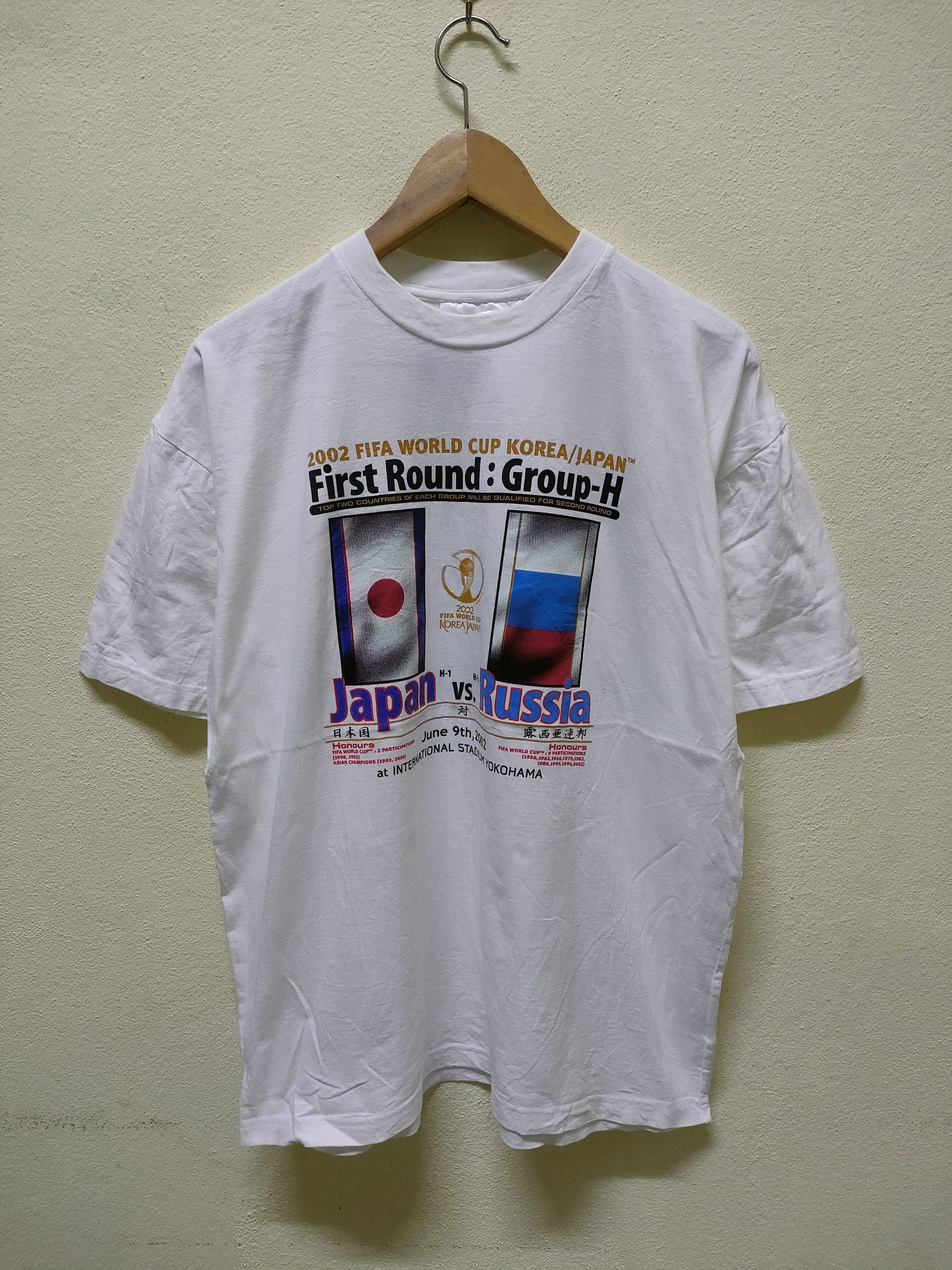 Vintage 🔥 Steals 🔥 Vintage World Cup Japan Vs Russia Size US M / EU 48-50 / 2 - 1 Thumbnail