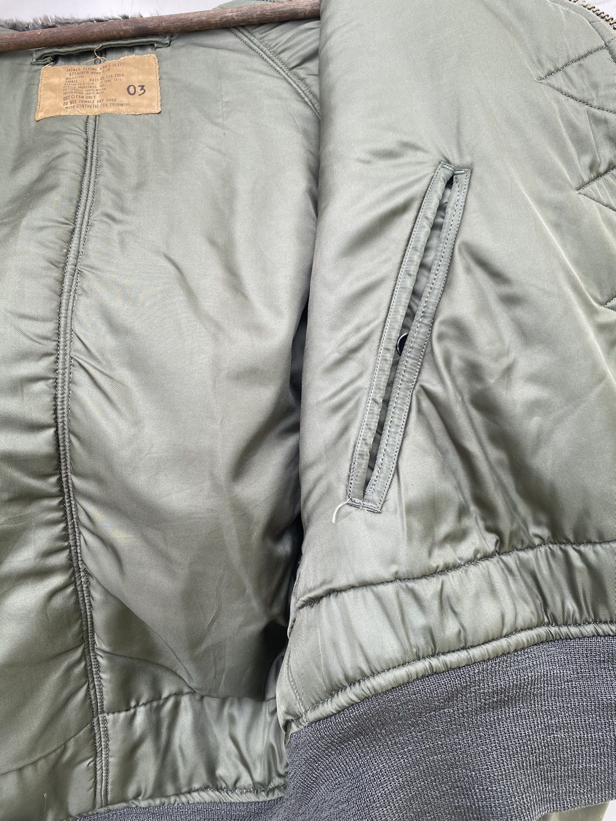 Buzz Rickson's TRUE VINTAGE 1975 DAKOTA INDUSTRIES BOMBER JACKET FUR HOODED Size US S / EU 44-46 / 1 - 5 Thumbnail