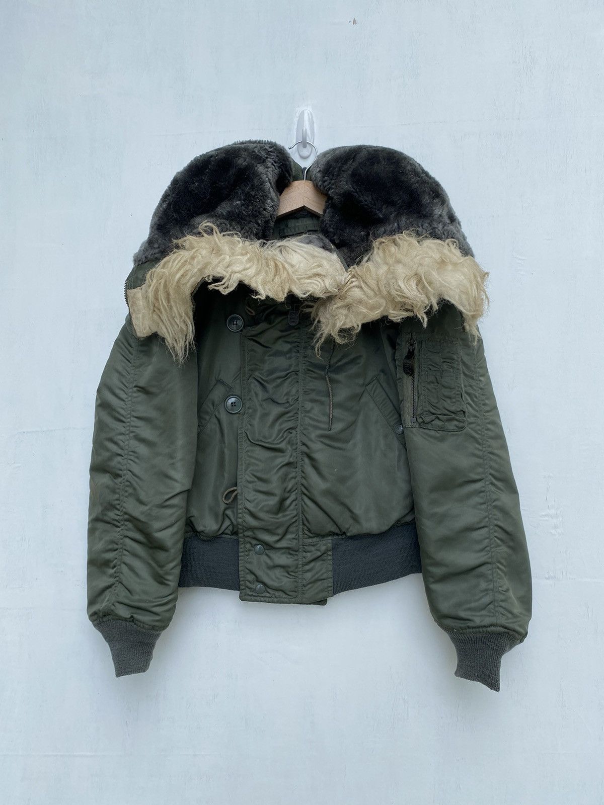 image of True Vintage 1975 Dakota Industries Bomber Jacket Fur Hooded in Green Olive, Men's (Size Small)