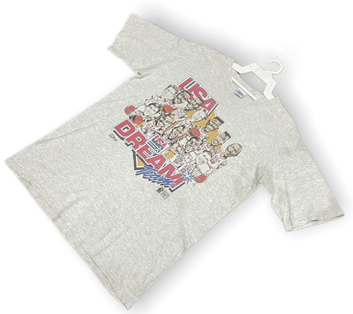 NBA Vintage 1993 USA Basketball Dream Team Cartoon Tee Size US L / EU 52-54 / 3 - 2 Thumbnail