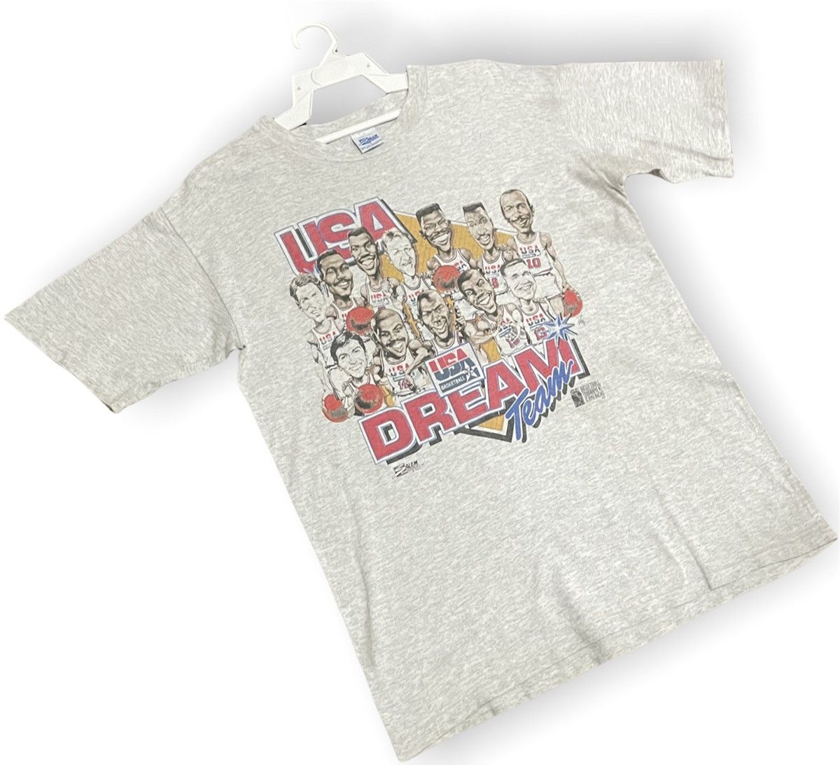 NBA Vintage 1993 USA Basketball Dream Team Cartoon Tee Size US L / EU 52-54 / 3 - 4 Thumbnail