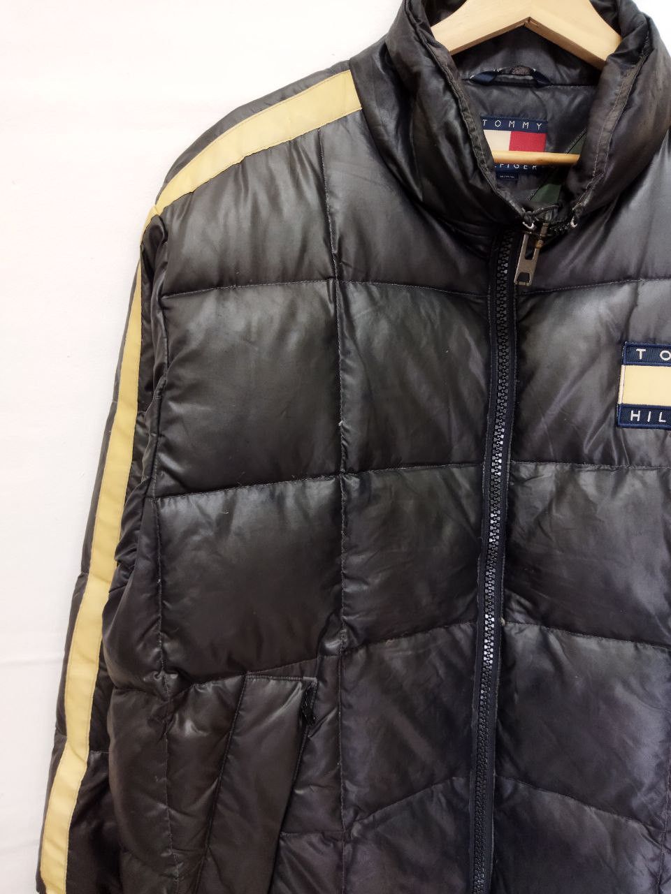 Tommy Hilfiger Vintage 90s Tommy Hilfiger Down Jacket Size US M / EU 48-50 / 2 - 8 Thumbnail