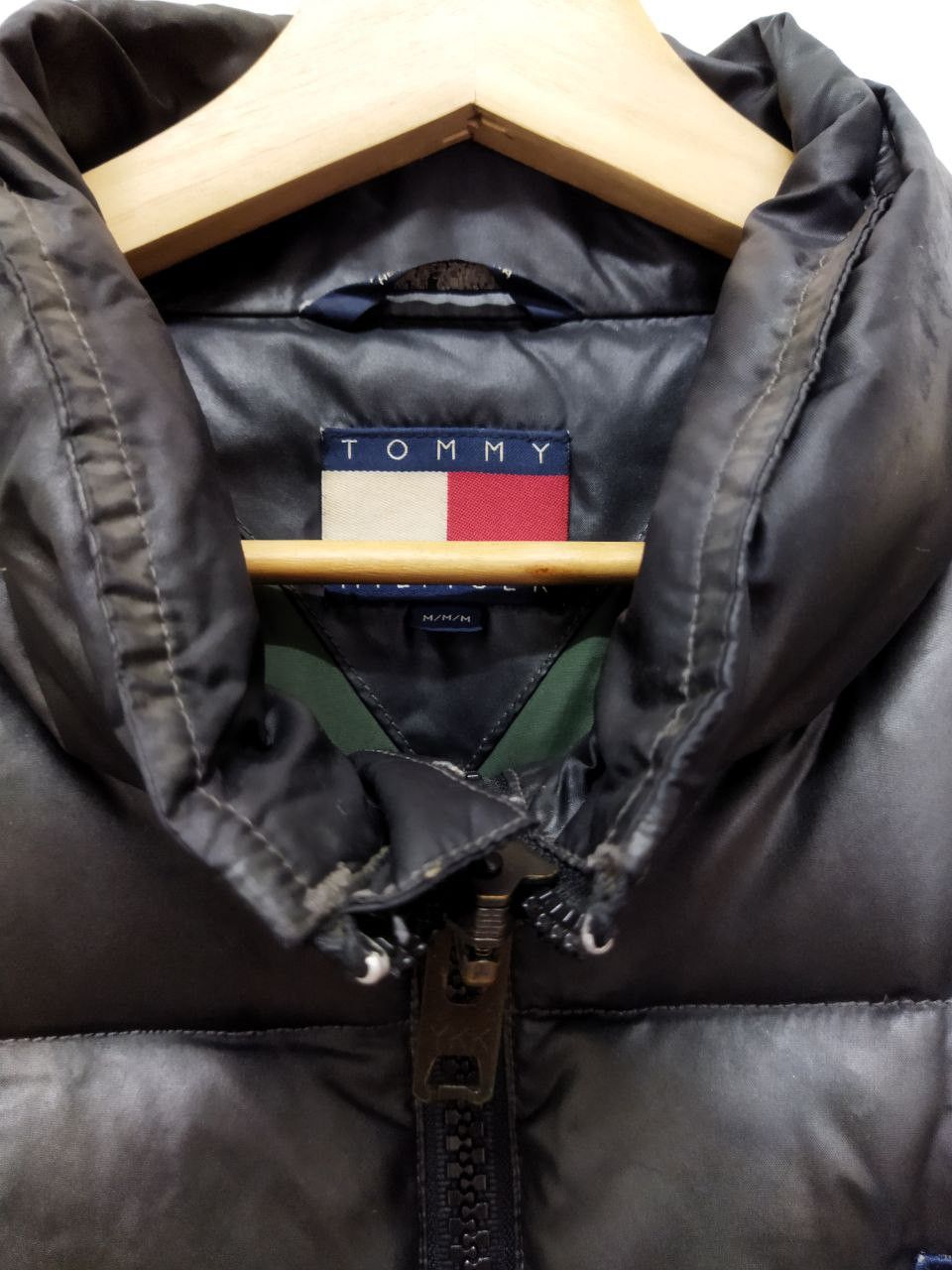 Tommy Hilfiger Vintage 90s Tommy Hilfiger Down Jacket Size US M / EU 48-50 / 2 - 11 Thumbnail