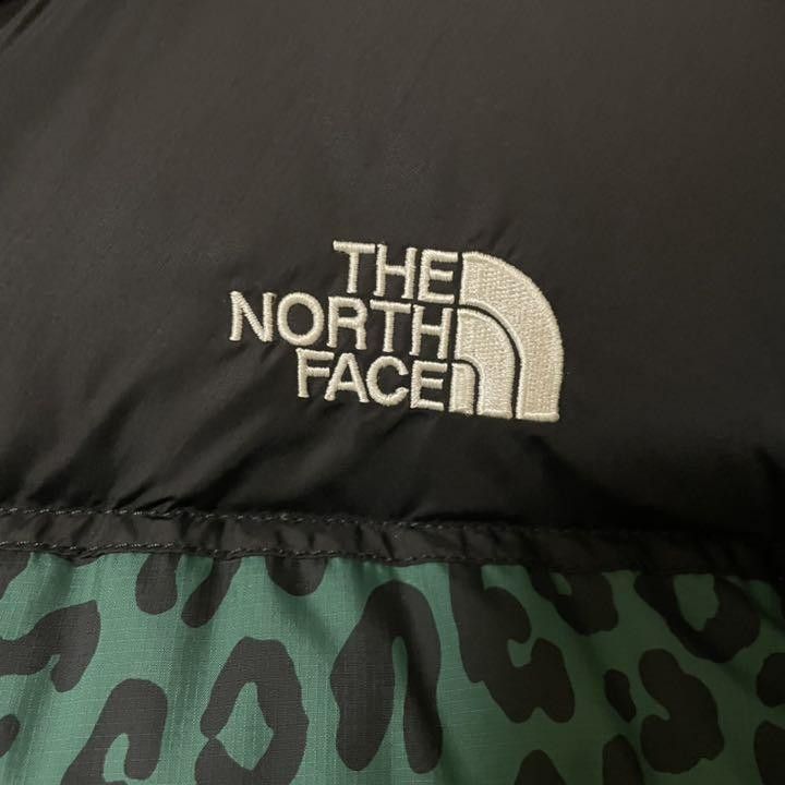 Supreme × The North Face Supreme The North Face Leopard Nuptse Green Size US L / EU 52-54 / 3 - 3 Thumbnail