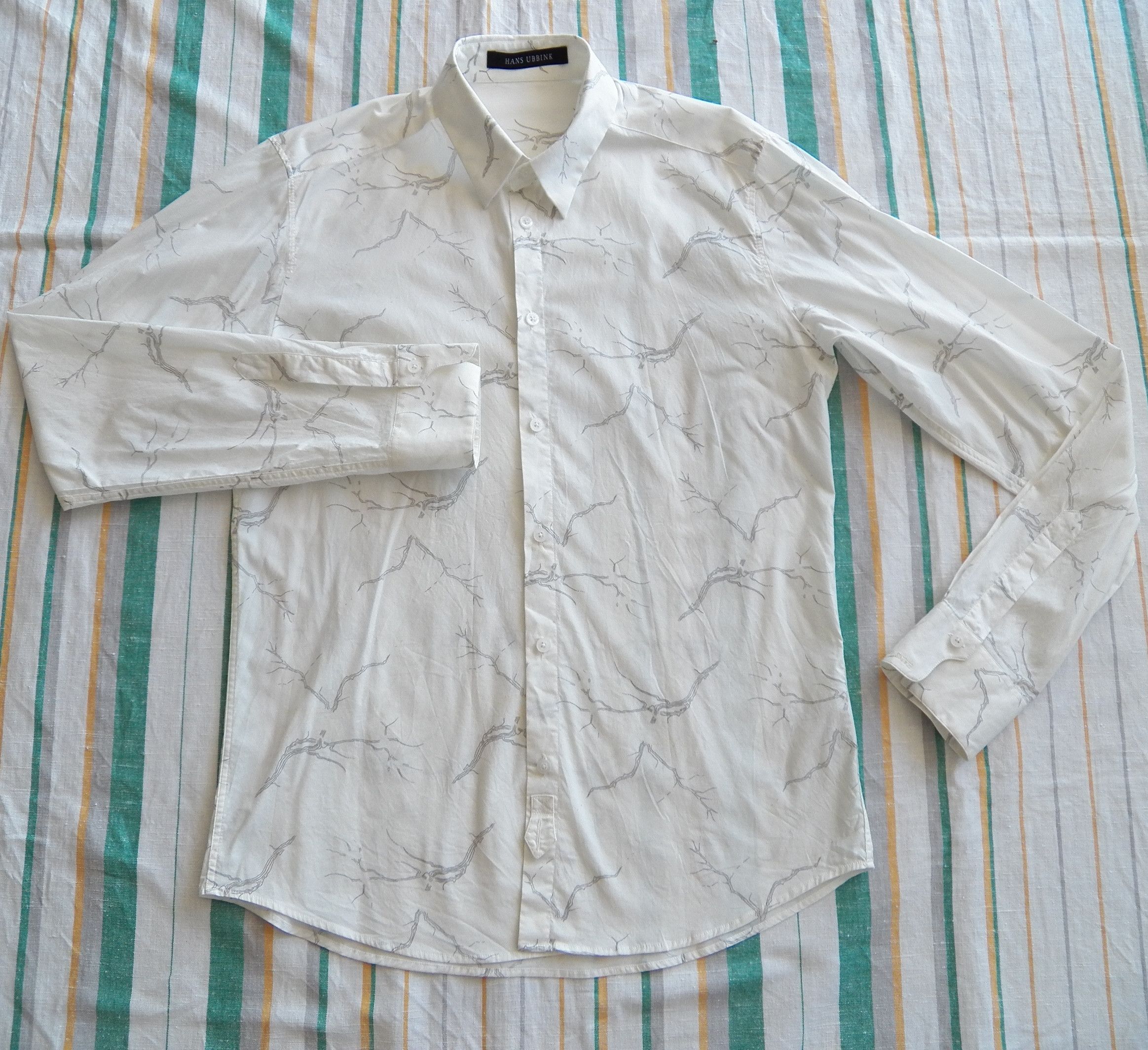 Other Hans Ubbink SHIRT XL Fits M-L slim fit cream white branches Size US XL / EU 56 / 4 - 1 Thumbnail