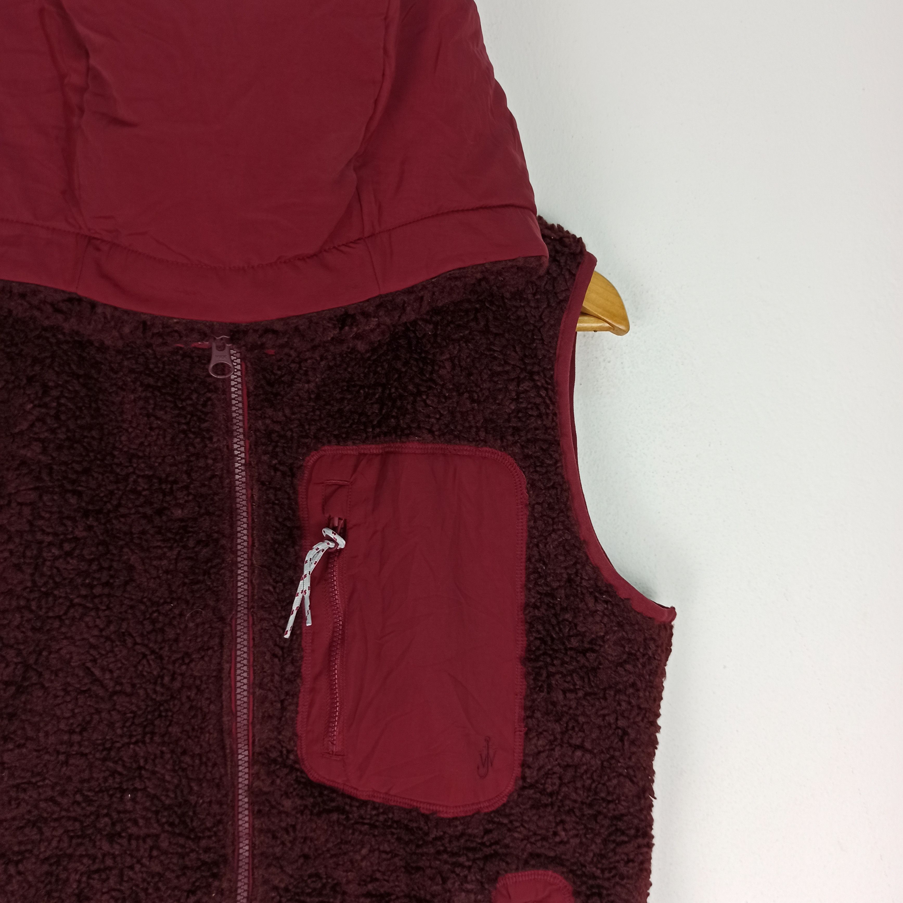 JW Anderson × Uniqlo Rare🔥 Uniqlo x JW Anderson Hoodie Fleece No Sleeve Size US M / EU 48-50 / 2 - 2 Thumbnail