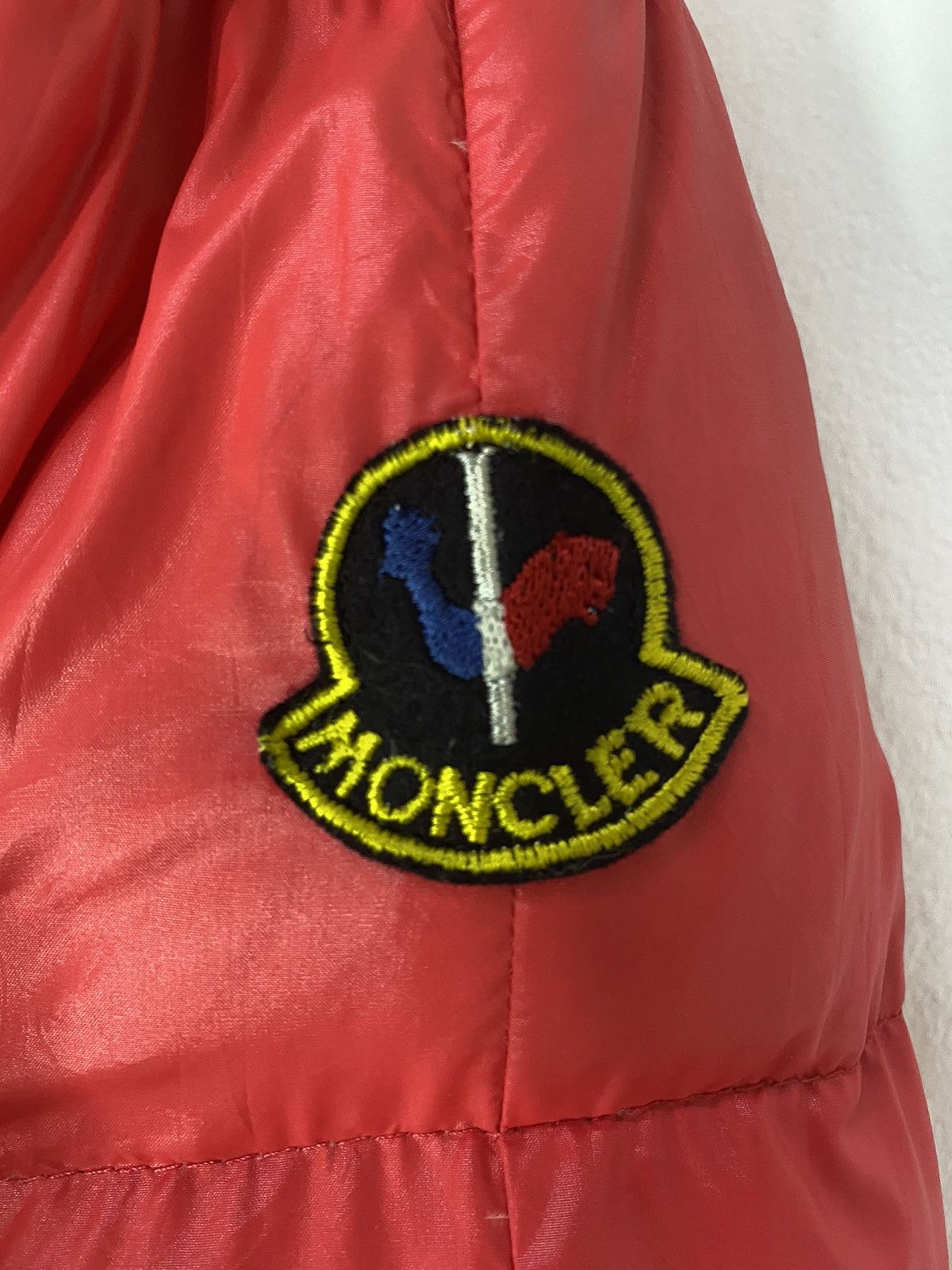 Moncler VTG Moncler Puffer Jacket Down Jacket Shining Color Design Size US M / EU 48-50 / 2 - 3 Thumbnail
