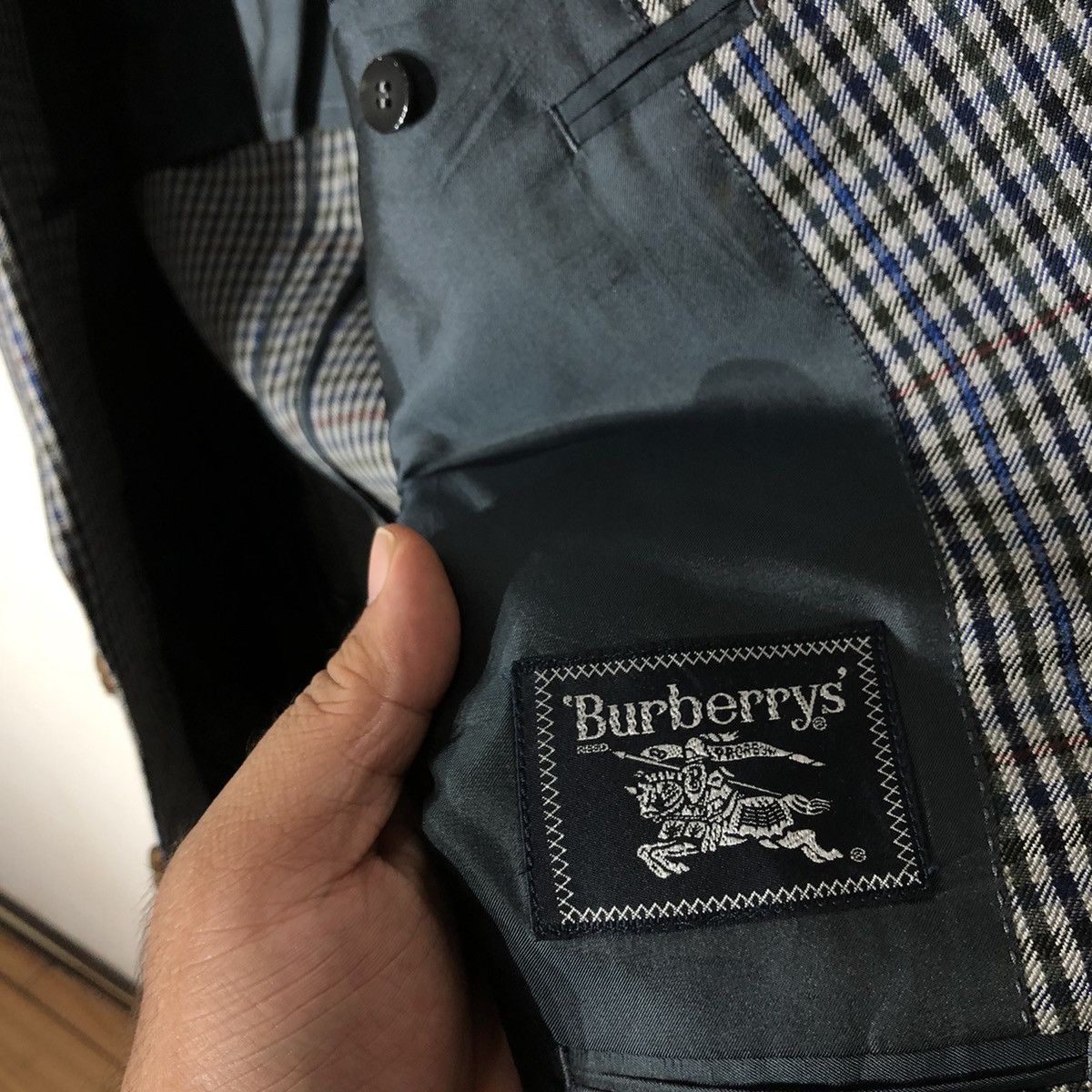 Burberry BURBERRY CASUAL COAT TARTAN DESIGN Size US M / EU 48-50 / 2 - 10 Thumbnail