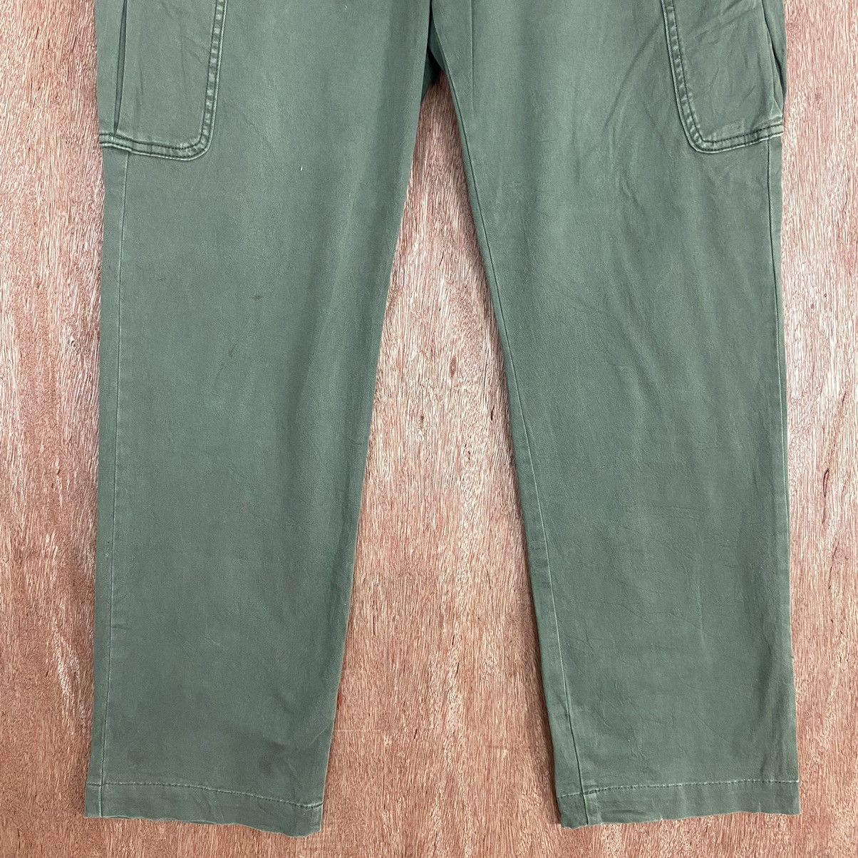 Japanese Brand × Uniqlo Uniqlo Green Multipocket Cargo Pants #c810 Size US 35 - 3 Thumbnail