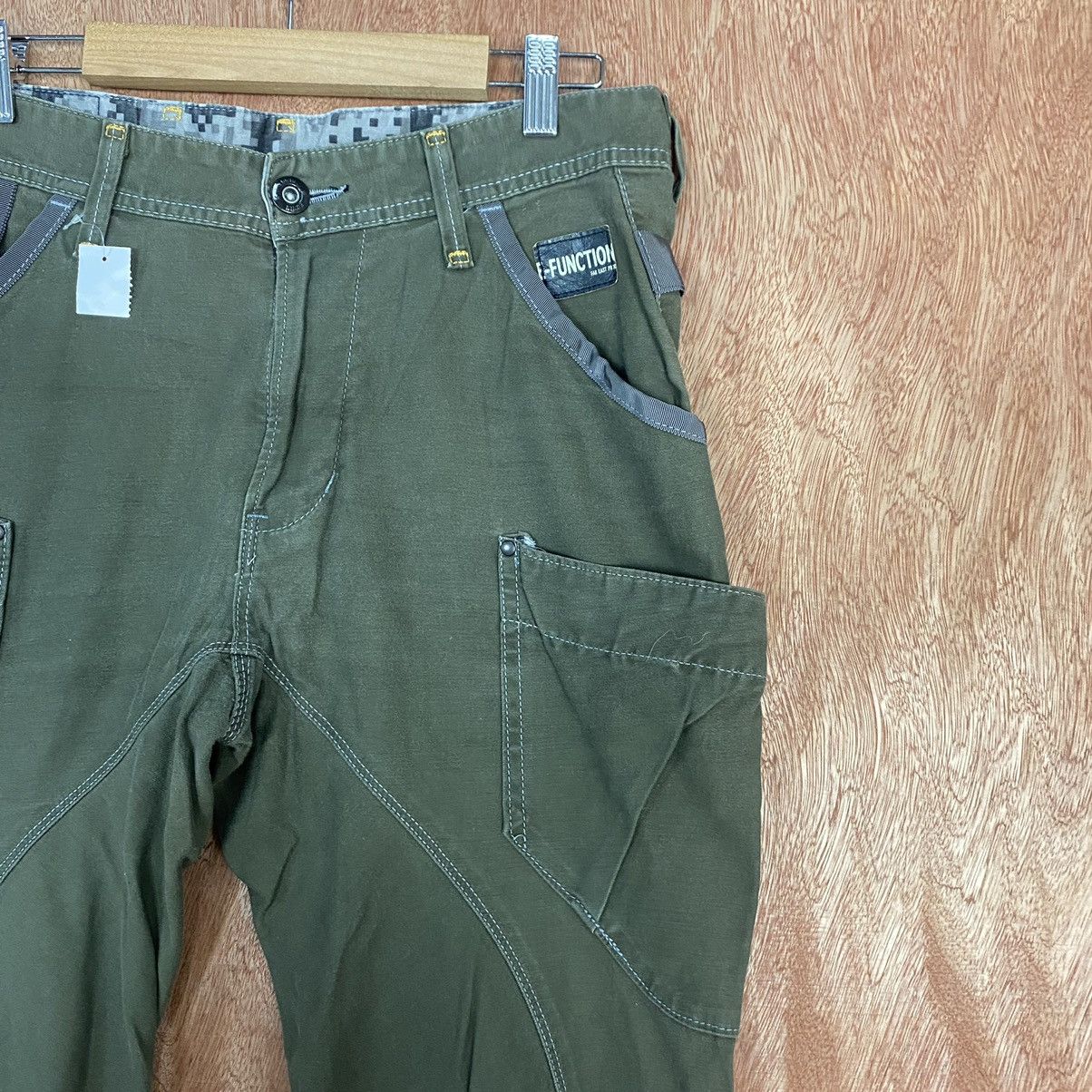 Edwin D Edwin Green utility twist Multipocket Cargo Pants #1946 Size US 30 / EU 46 - 4 Thumbnail