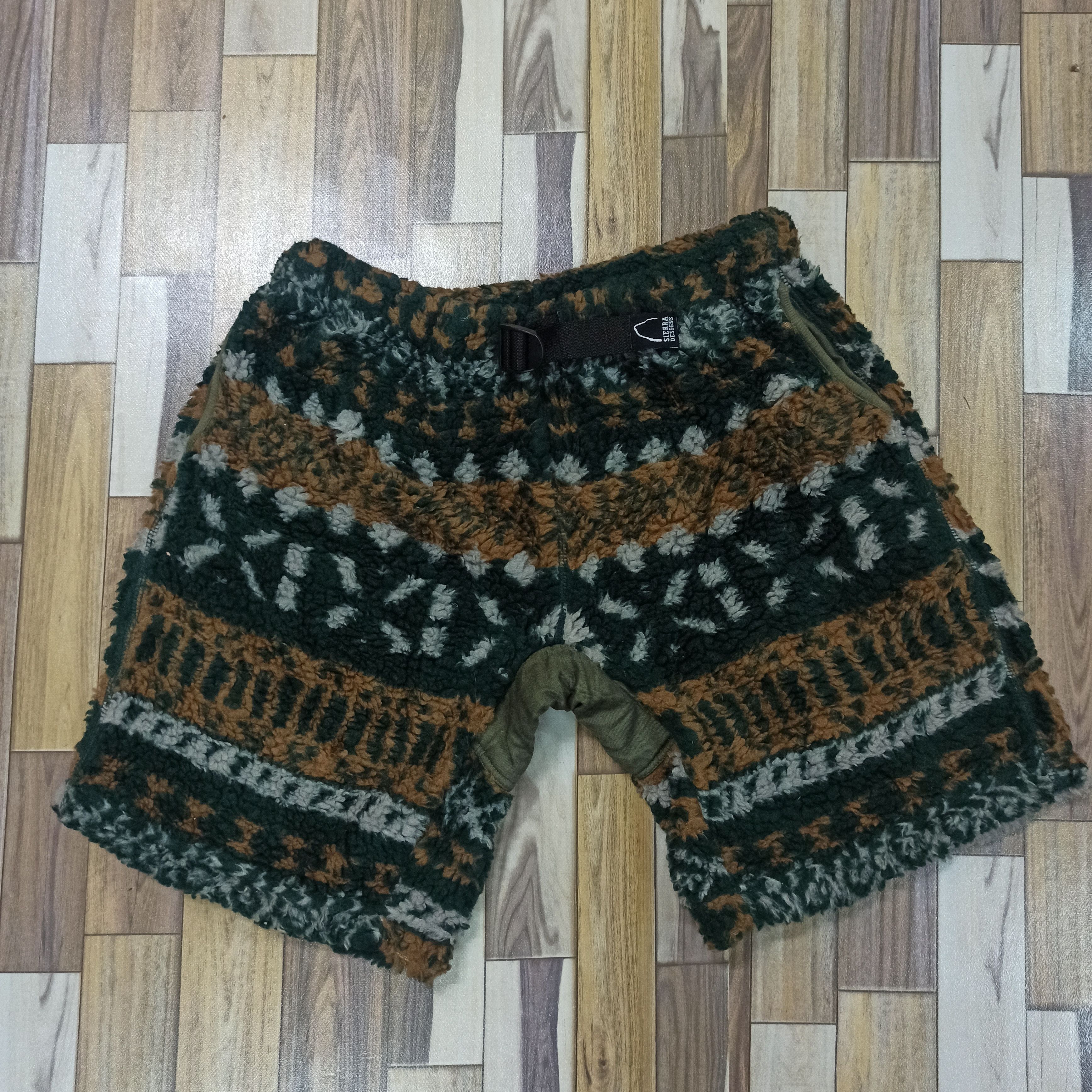 Japanese Brand Rare🔥 Y2K Sierra Designs Short Pants Faux Fur Size US 32 / EU 48 - 2 Thumbnail
