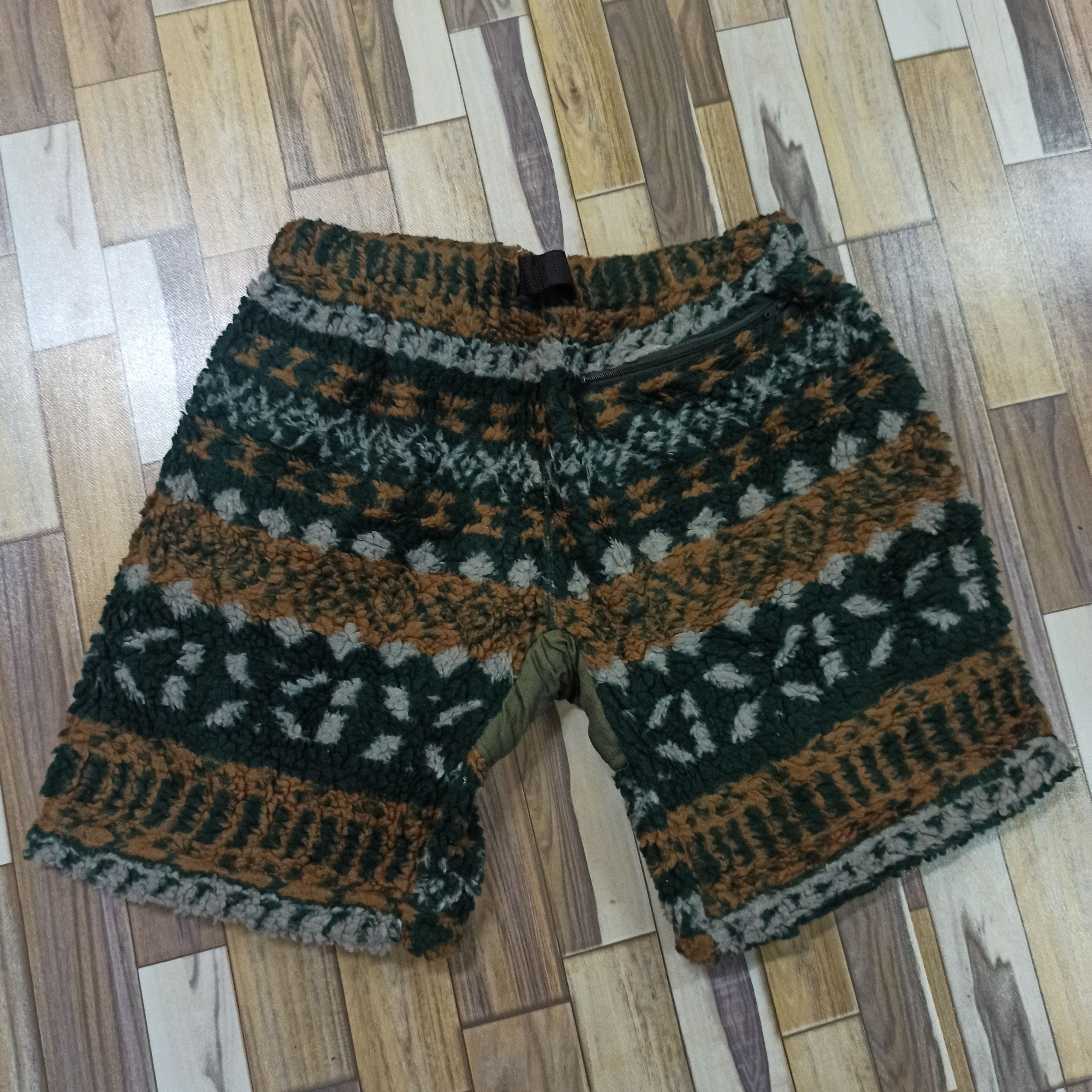 Japanese Brand Rare🔥 Y2K Sierra Designs Short Pants Faux Fur Size US 32 / EU 48 - 6 Thumbnail