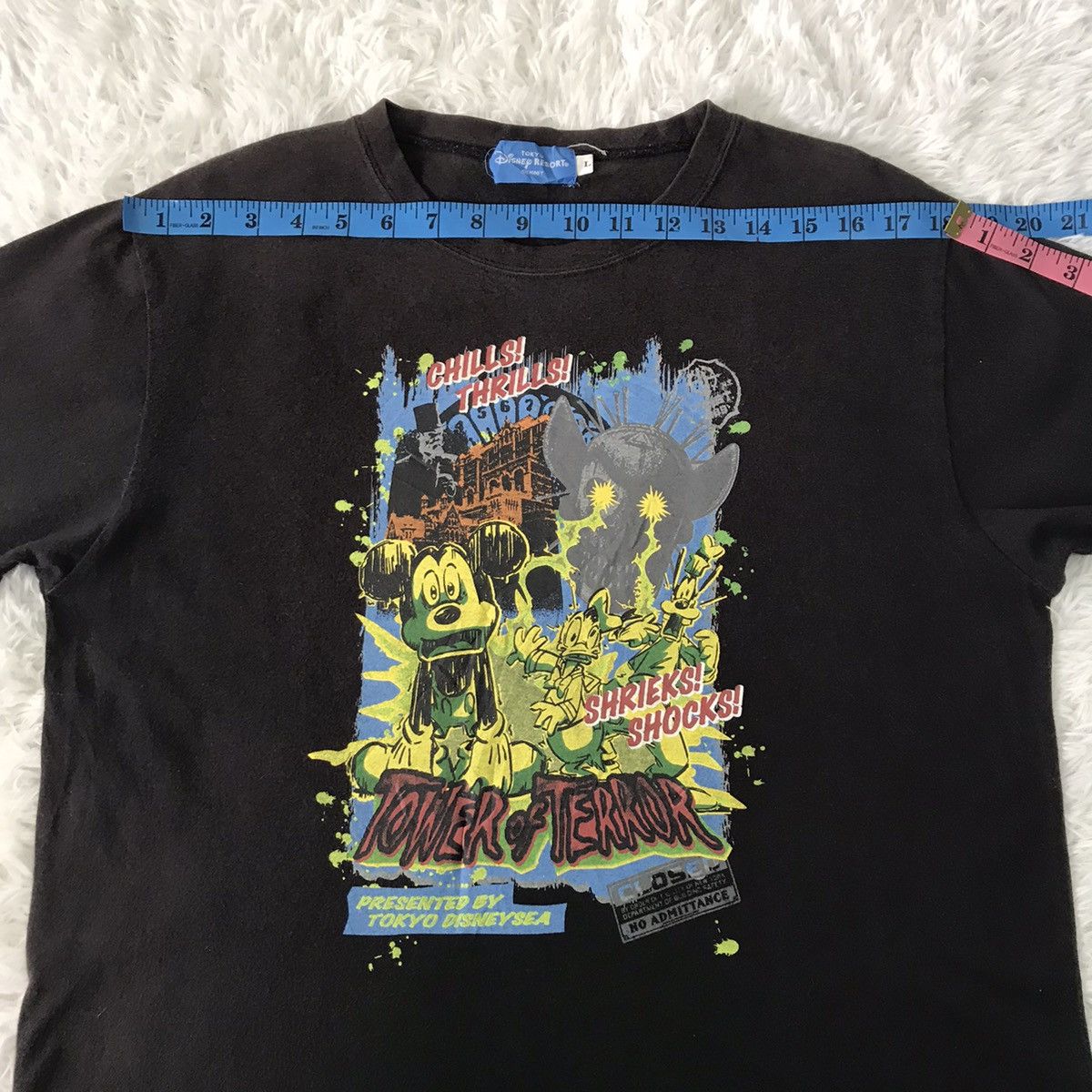 Cartoon Network Tower of Terror Tokyo Disney Sea tshirt Size US M / EU 48-50 / 2 - 21 Thumbnail