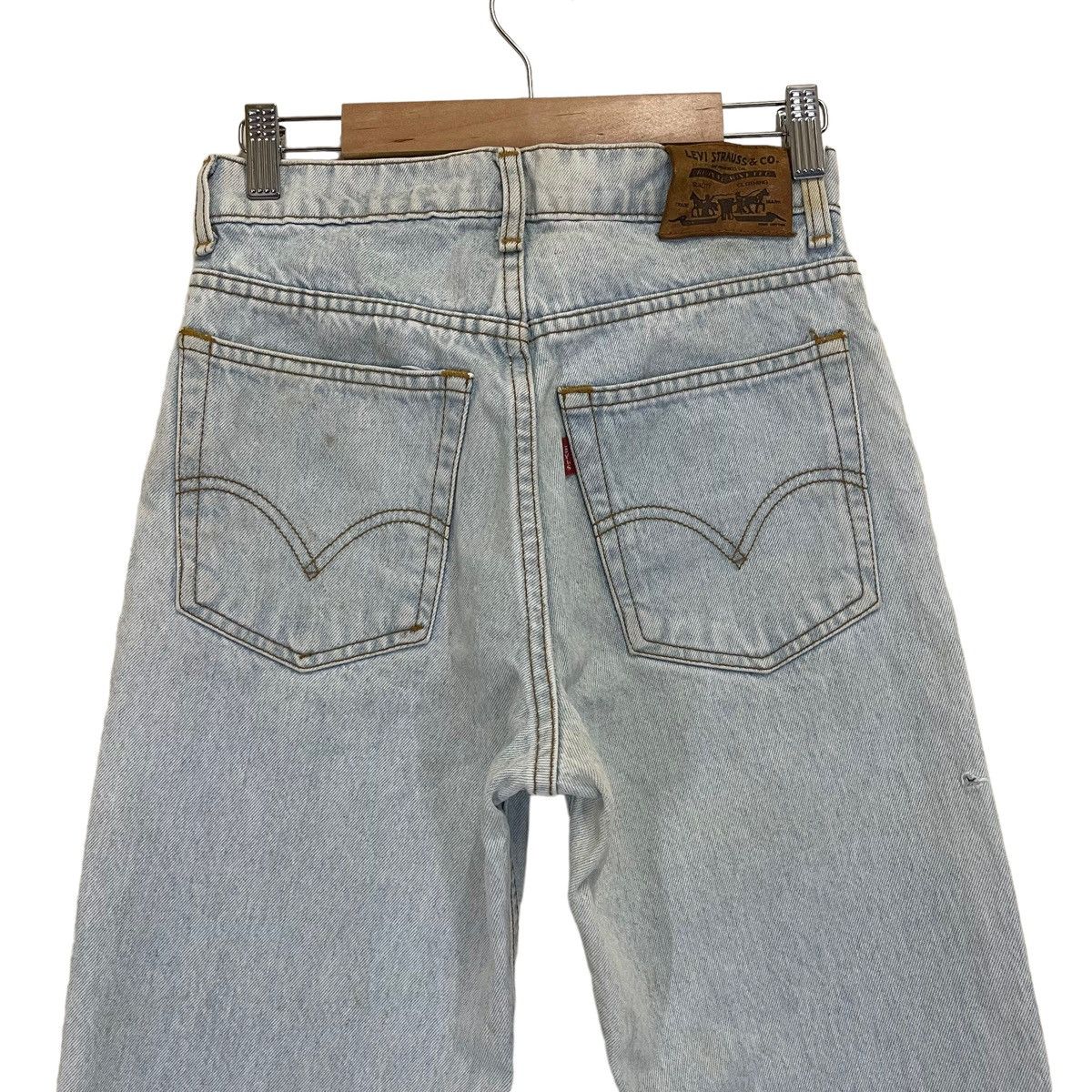 Levi's Vintage Levi's 359 Light Wash Distressed Jeans W 25 L 27 Size US 26 / EU 42 - 9 Thumbnail