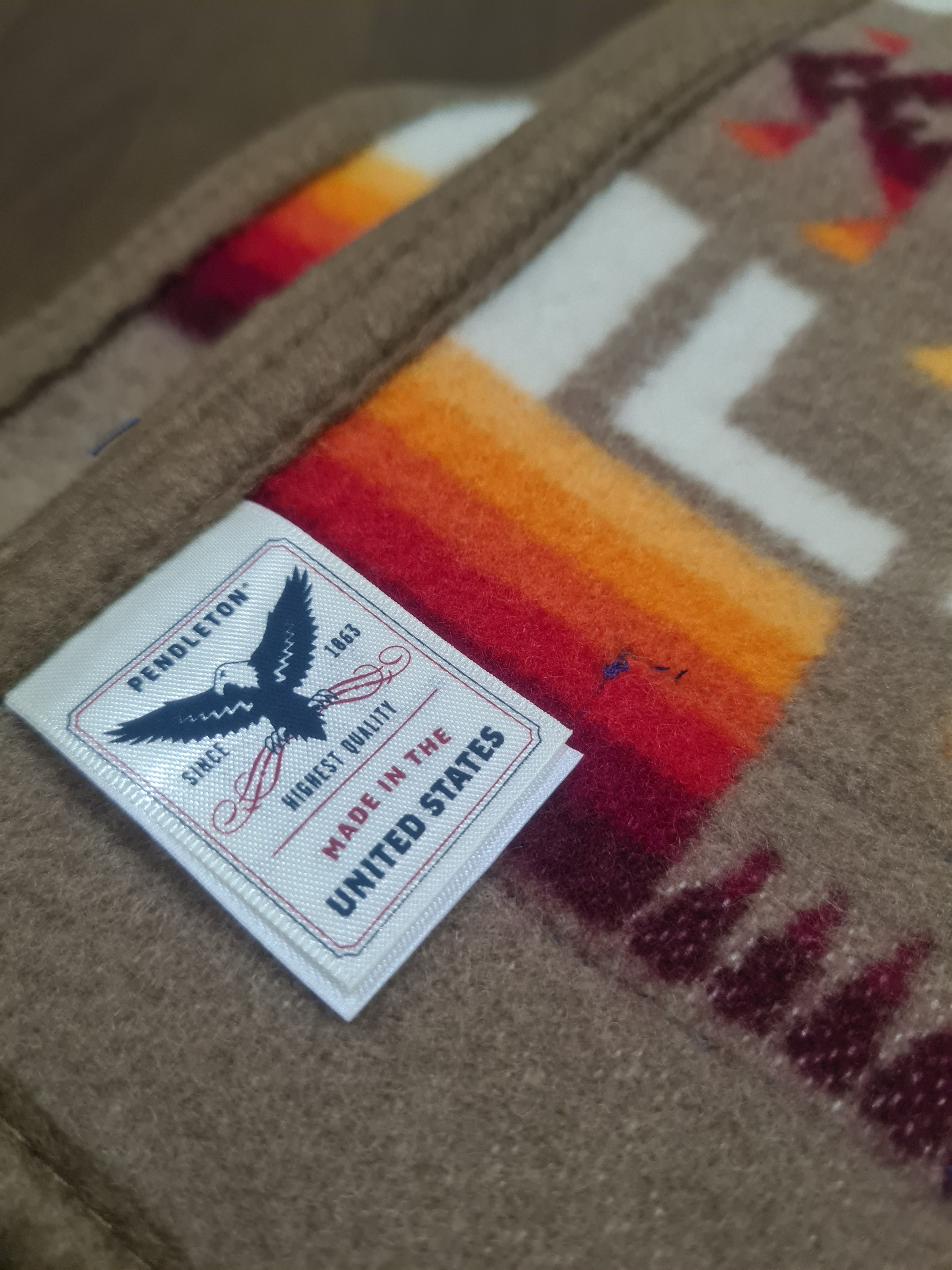 Pendleton Pendleton robes and shawls navajo chimayo Size ONE SIZE - 4 Thumbnail