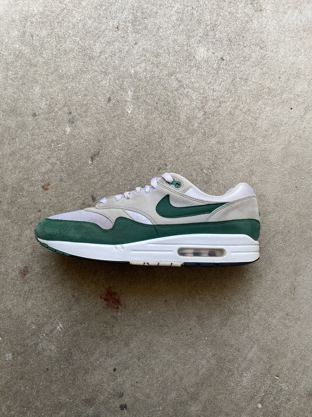air max one evergreen