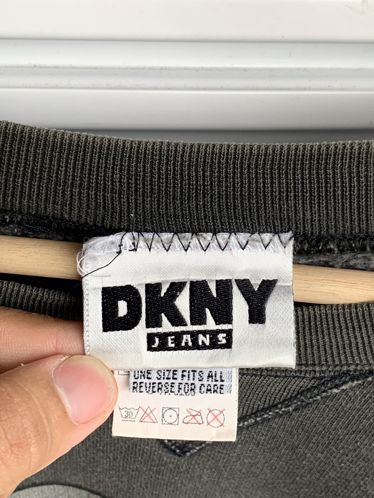 DKNY Vintage DKNY Made in Usa Baggy Style Crewneck Sweatshirt Size US XL / EU 56 / 4 - 6 Thumbnail