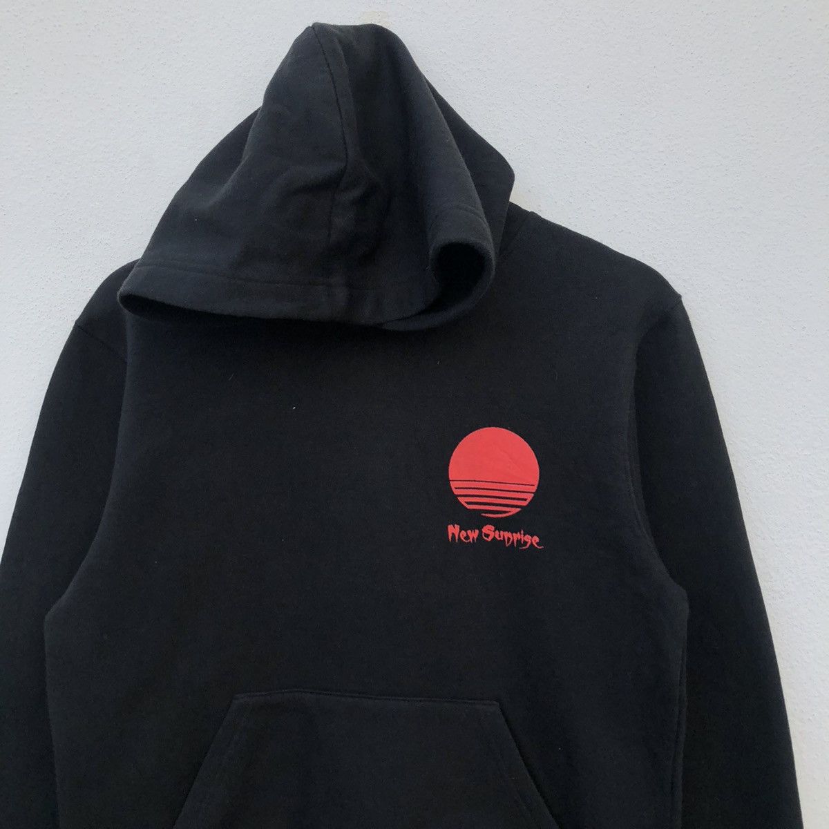 Japanese Brand FEAR AND LOATHING IN LASVEGAS OFFICIAL MERCH BIG LOGOHOODIE Size US S / EU 44-46 / 1 - 4 Thumbnail