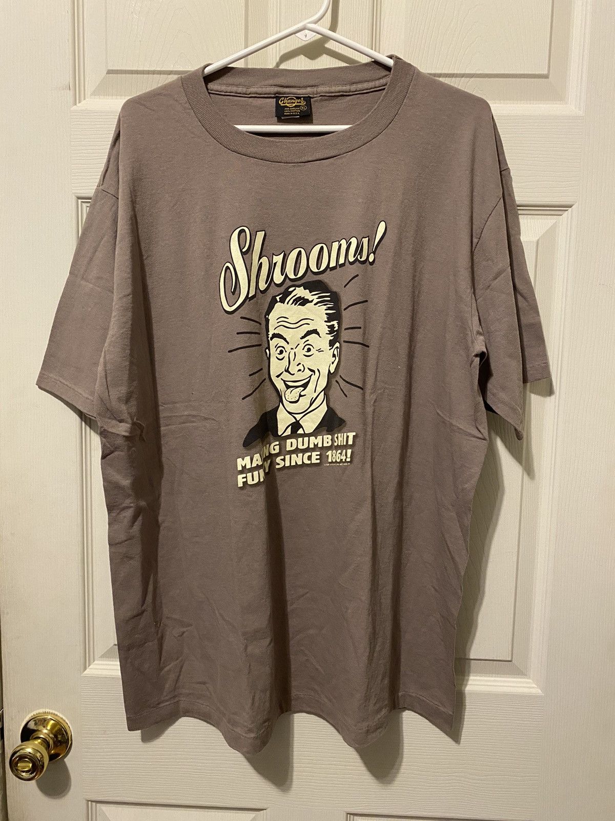 Vintage Vintage 1999 Shrooms T-Shirt Size US XL / EU 56 / 4 - 2 Thumbnail