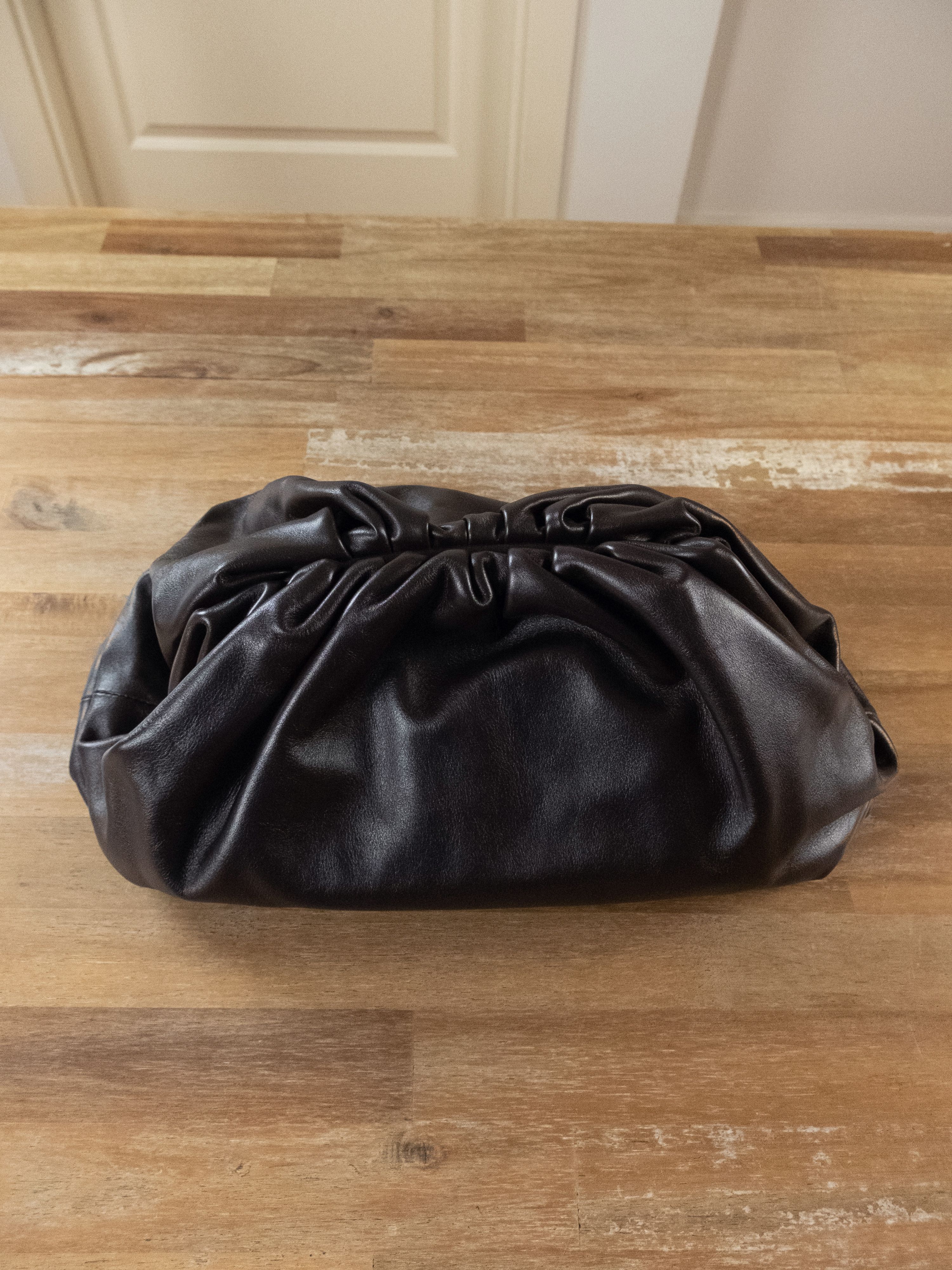 Bottega Veneta $2790 BOTTEGA VENETA dark brown leather Pouch clutch bag Size ONE SIZE - 1 Thumbnail