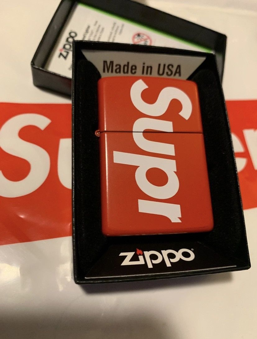 Supreme × Zippo Supreme zippo Size ONE SIZE - 1 Thumbnail