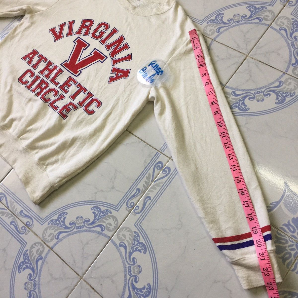 Japanese Brand Big spelling virginia browny Sweatshirt Size US S / EU 44-46 / 1 - 15 Thumbnail