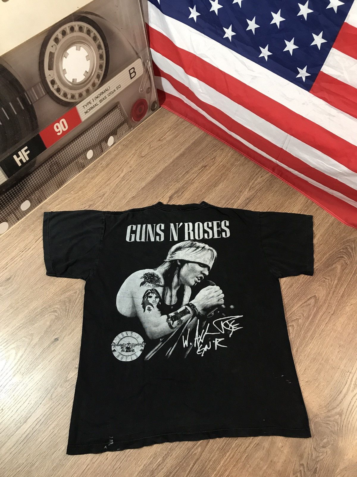 Band Tees Vintage Guns N Roses Axl rose rare t shirt concert 1992s Size US XL / EU 56 / 4 - 10 Thumbnail