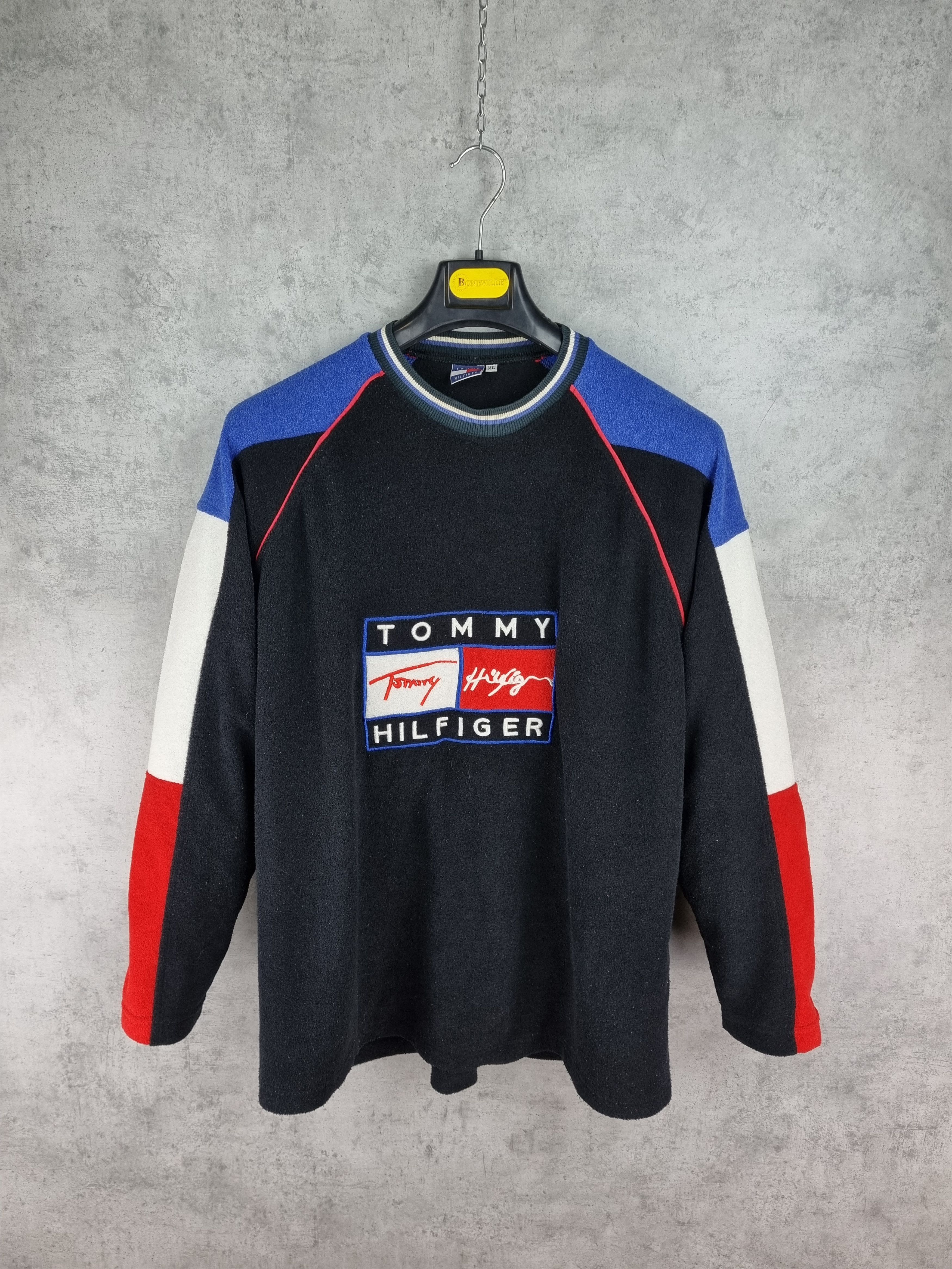 Rap Tees × Tommy Hilfiger × Vintage Rare TOMMY HILFIGER Fleece Bootleg Vintage Sweatshirt Size US XL / EU 56 / 4 - 3 Thumbnail