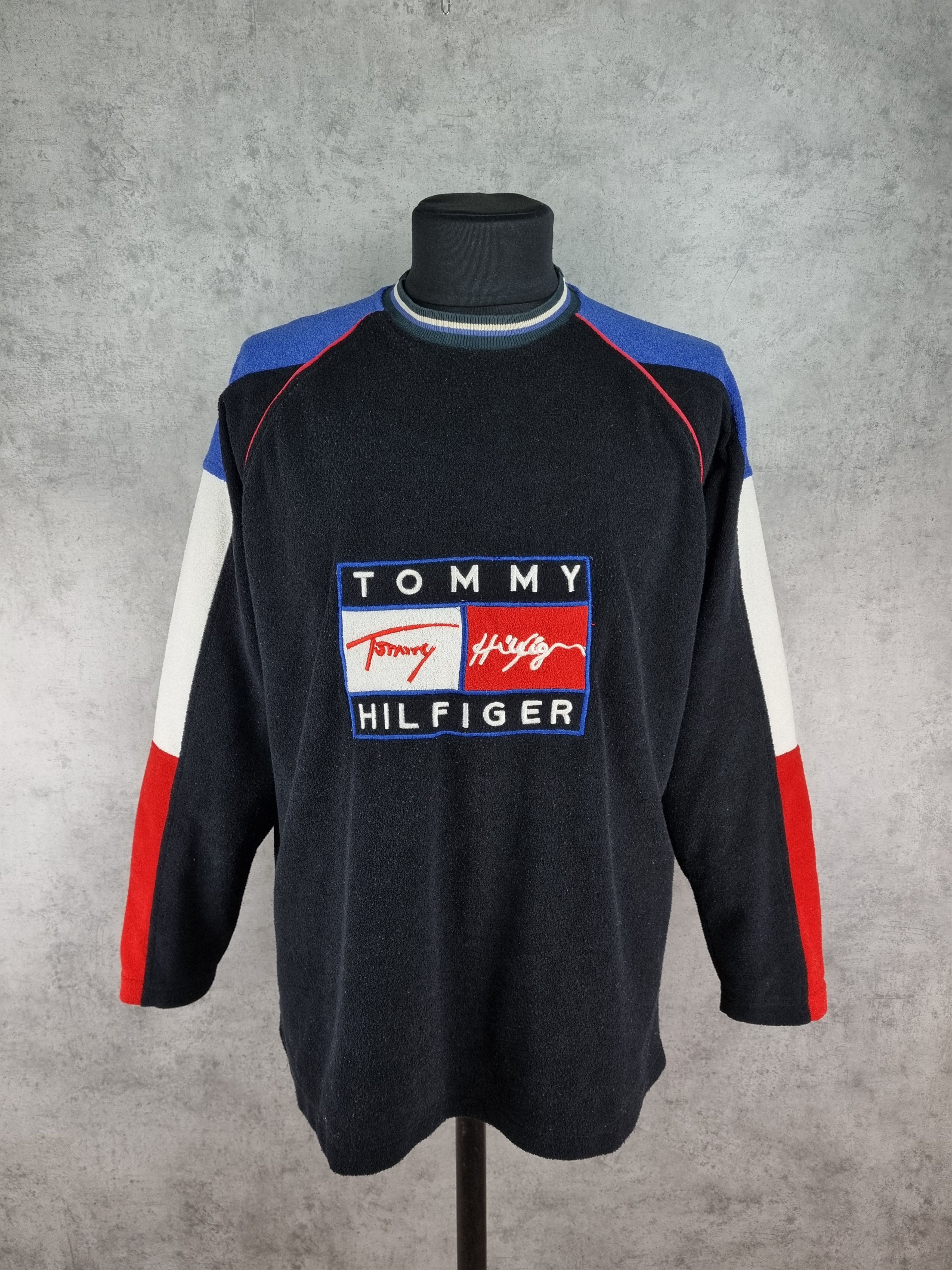 Rap Tees × Tommy Hilfiger × Vintage Rare TOMMY HILFIGER Fleece Bootleg Vintage Sweatshirt Size US XL / EU 56 / 4 - 1 Thumbnail