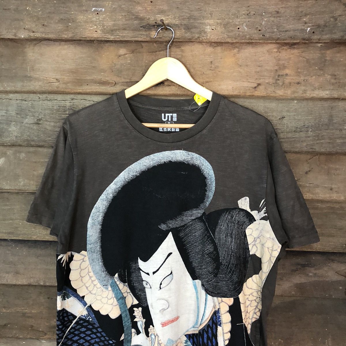 Japanese Brand big print lady vintage japan uniqlo Green T-Shirt #3162 Size US XL / EU 56 / 4 - 2 Thumbnail