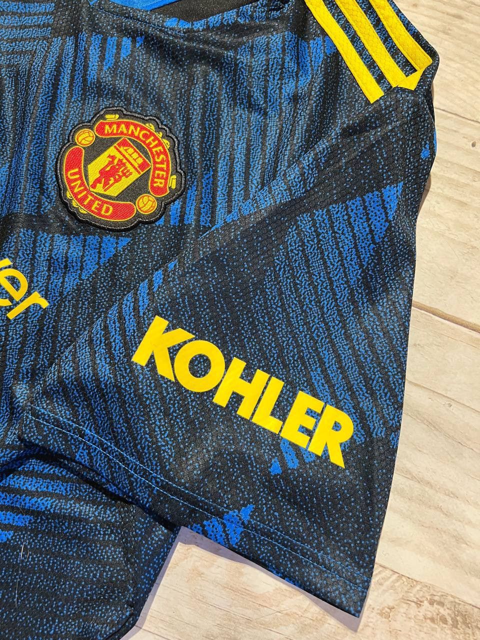 Adidas Adidas Manchester United 2021 2022 Third Shirt Soccer Jersey Size US XXL / EU 58 / 5 - 6 Thumbnail