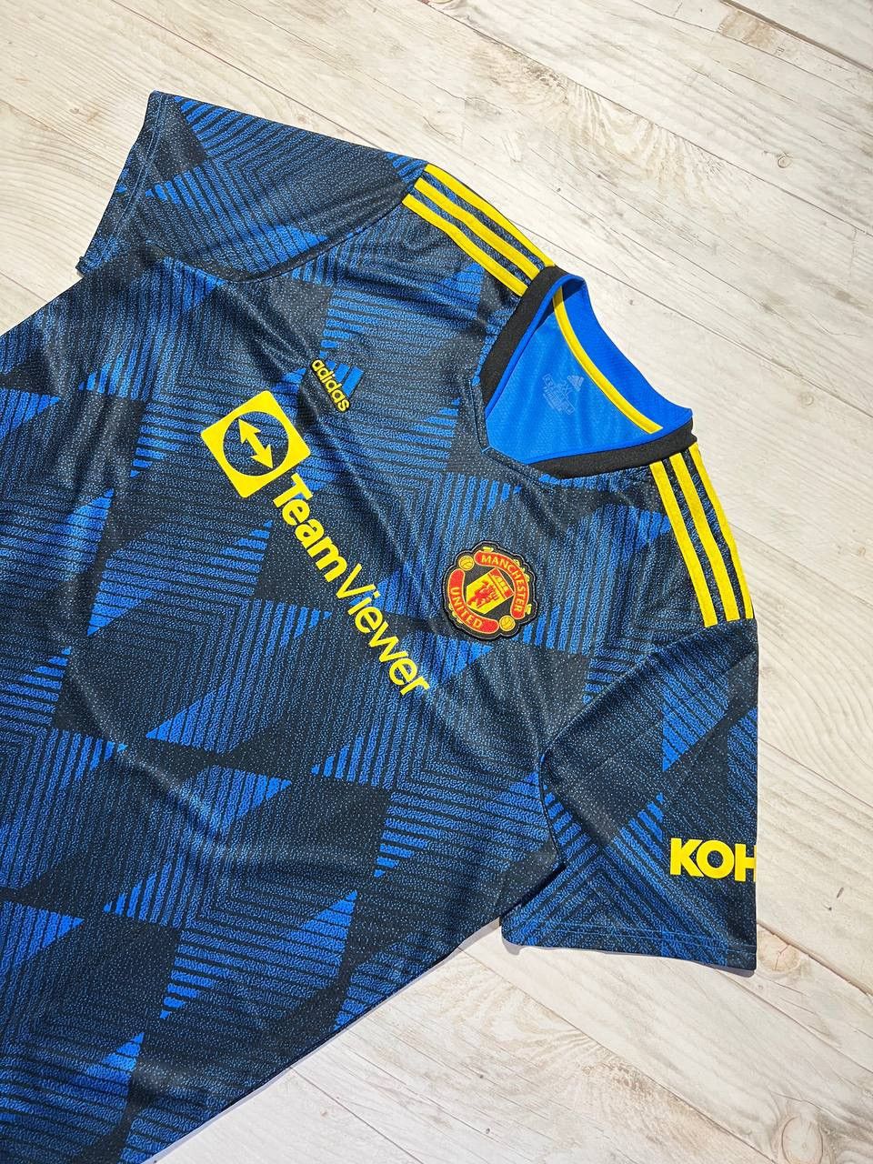 Adidas Adidas Manchester United 2021 2022 Third Shirt Soccer Jersey Size US XXL / EU 58 / 5 - 2 Thumbnail