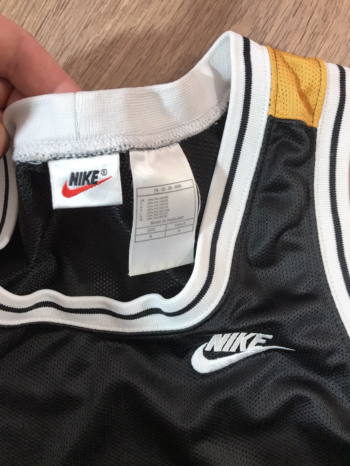 Vintage Nike Vintage 90s t-shirt size S M Size US S / EU 44-46 / 1 - 3 Thumbnail