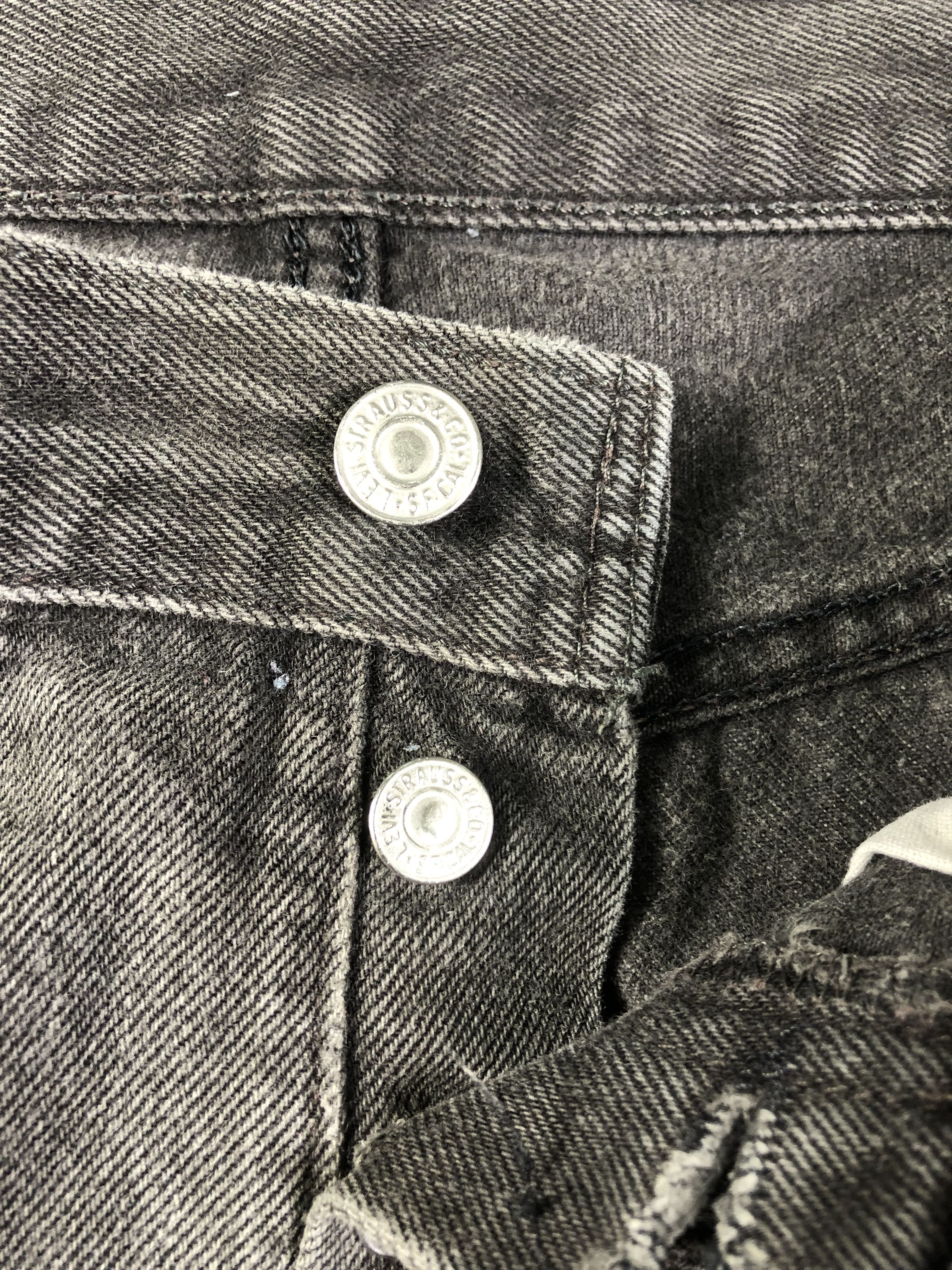 Levi's Vintage Levis 501 Faded Black Denim Jeans 32x29 Size US 32 / EU 48 - 3 Thumbnail