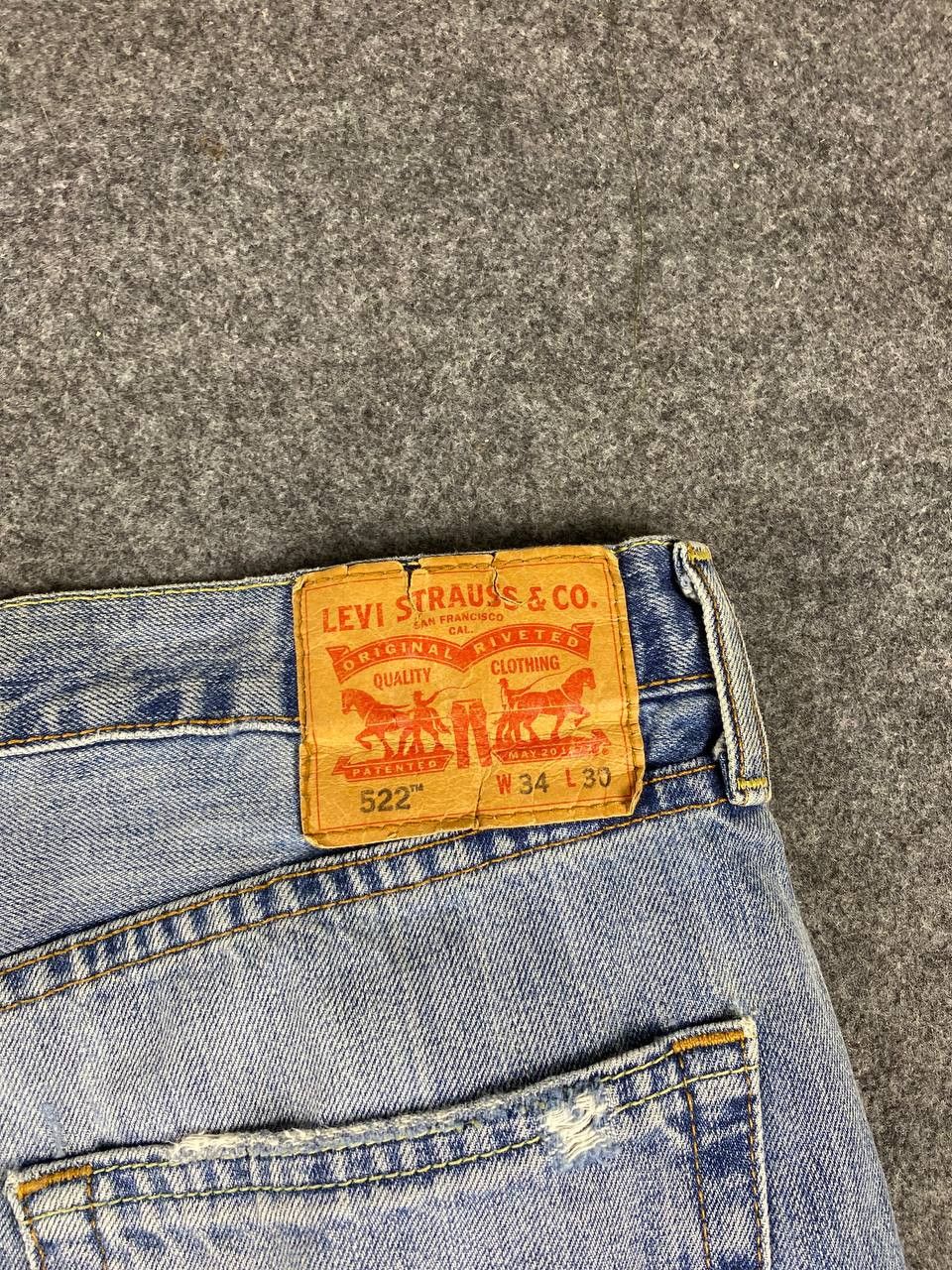 Levi's levis 522 slim cut distressed denim Size US 37 - 7 Thumbnail