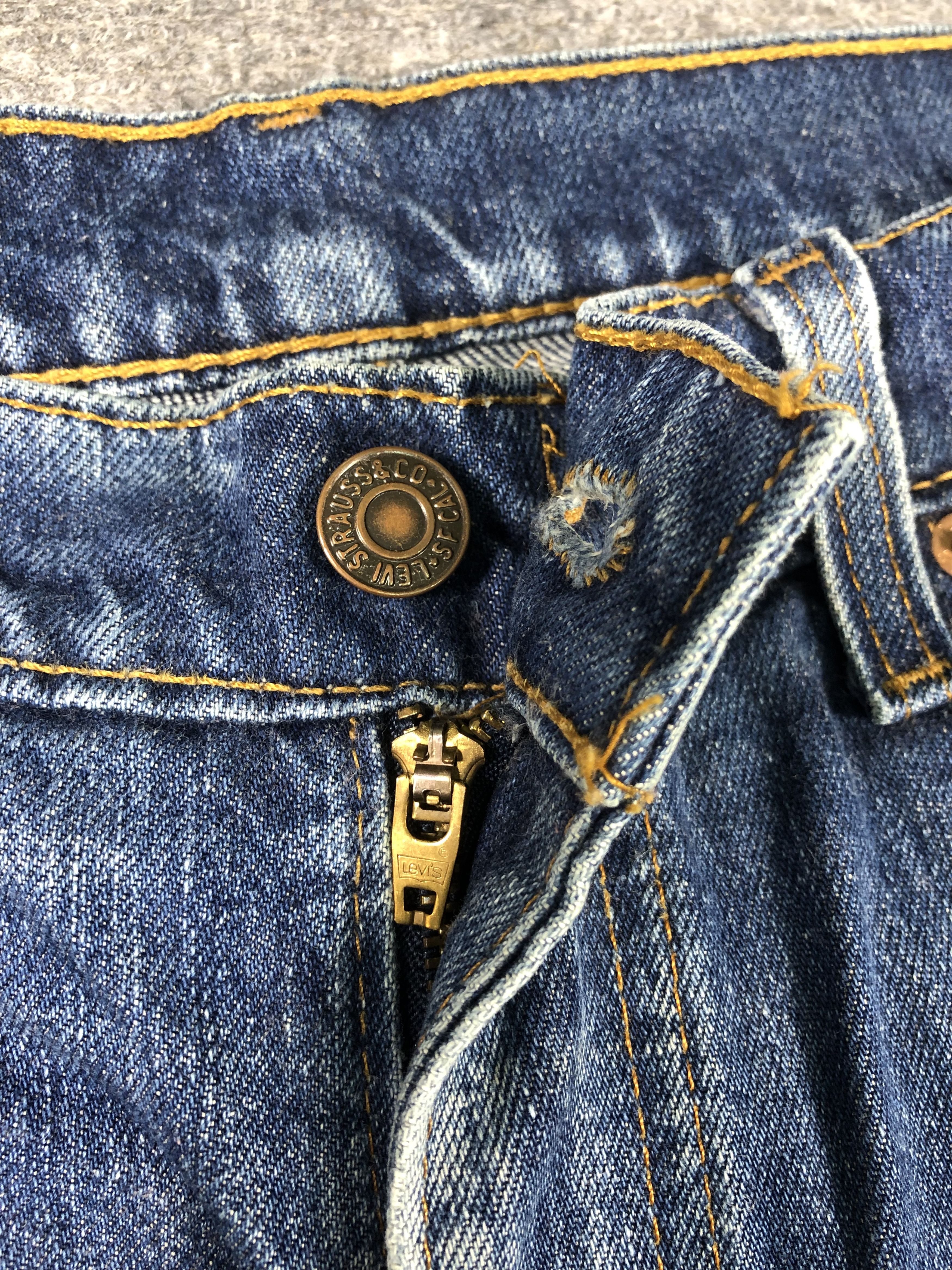 Levi's Blue Faded Levis 519 35x30.5 Size US 35 - 3 Thumbnail