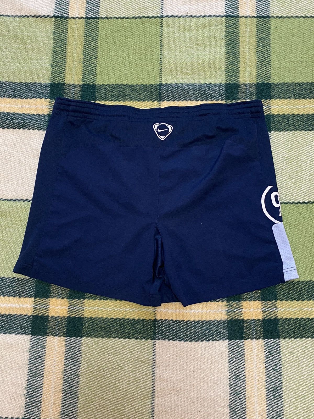 Nike Vintage Nike shorts streetwear swoosh casual y2k size S Size US 30 / EU 46 - 2 Thumbnail