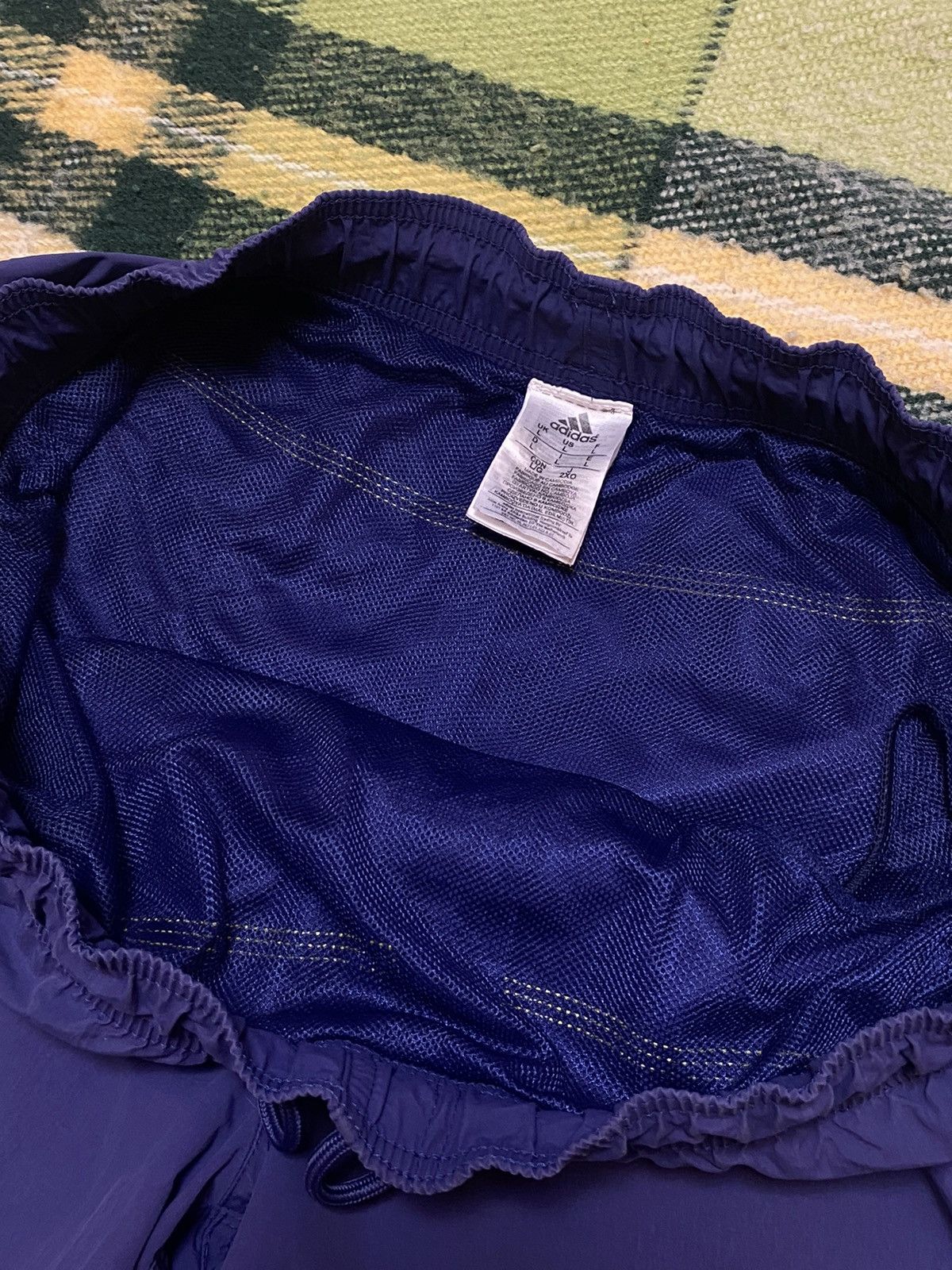 Adidas Vintage Adidas shorts streetwear y2k casual style size L Size US 34 / EU 50 - 3 Thumbnail