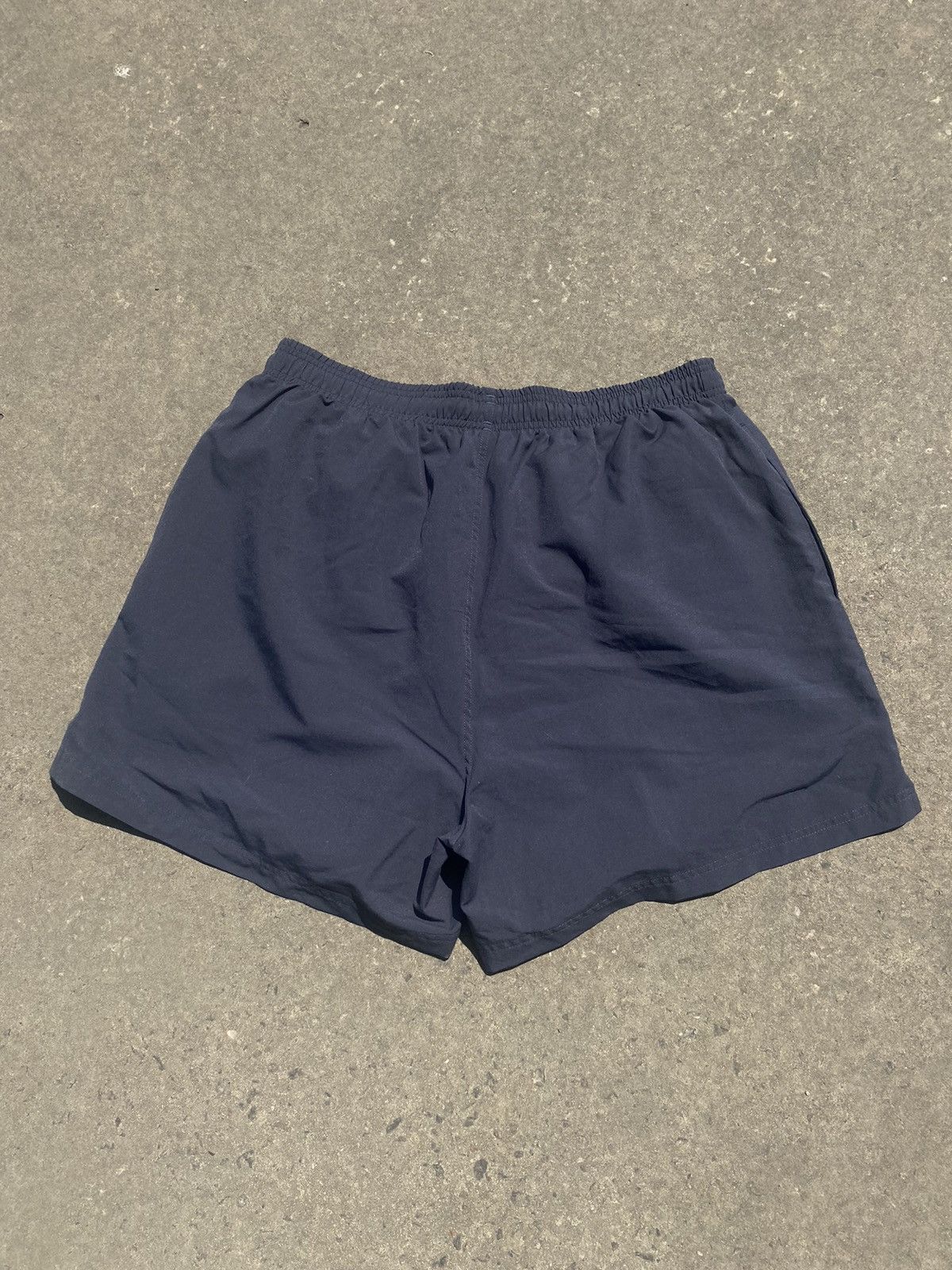 Adidas Vintage Adidas shorts streetwear y2k casual style size L Size US 34 / EU 50 - 4 Thumbnail