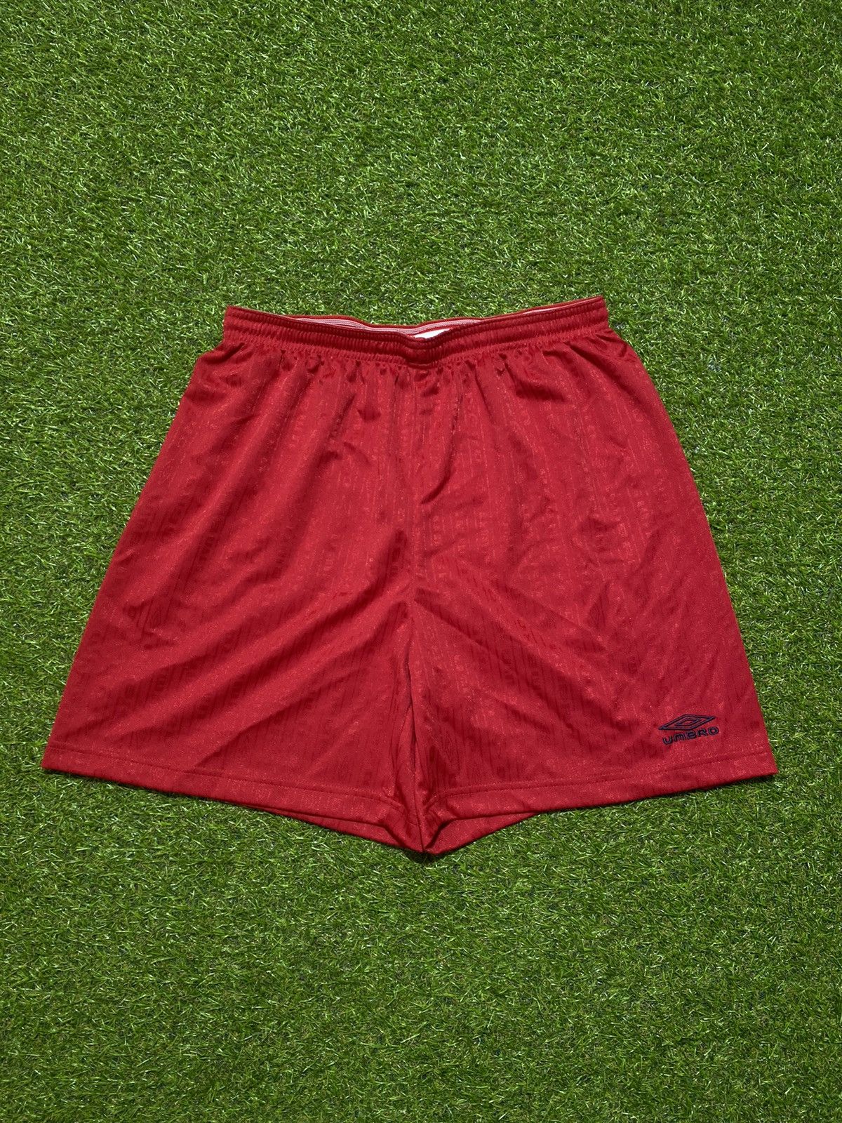 Umbro Vintage 90s Umbro shorts streetwear monogrammed style size L Size US 34 / EU 50 - 1 Thumbnail