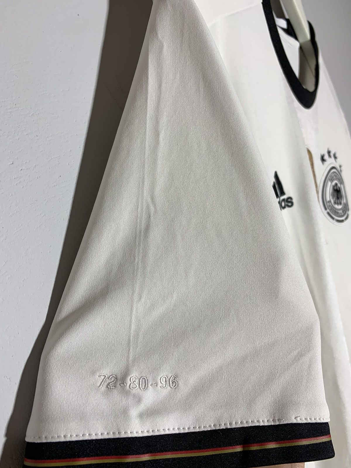 Adidas Germany Adidas 2016 Y2k Streetwear Home Football Shirt Size US M / EU 48-50 / 2 - 7 Thumbnail