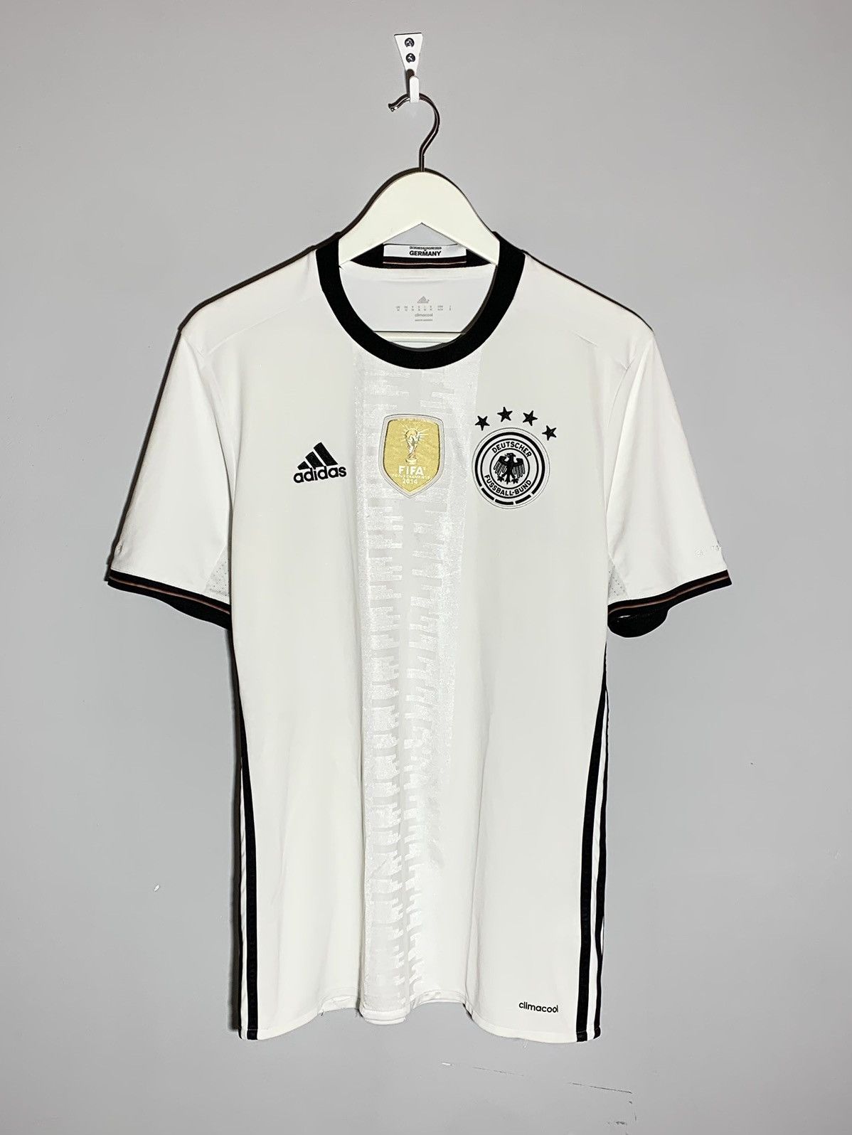 Adidas Germany Adidas 2016 Y2k Streetwear Home Football Shirt Size US M / EU 48-50 / 2 - 1 Thumbnail