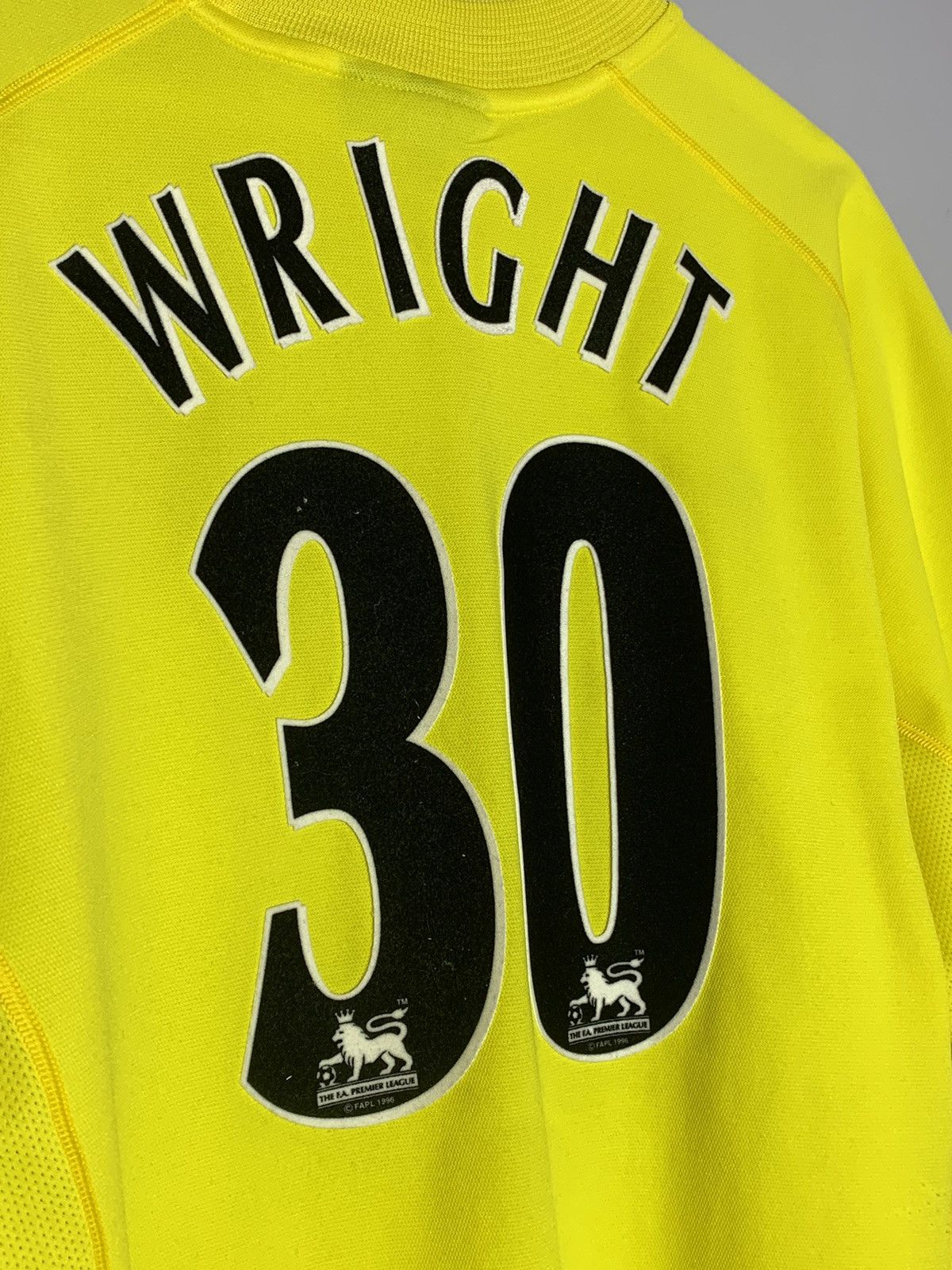 Vintage #30 Wright Watford Kita 2001/02 Vintage Football Shirt Size US L / EU 52-54 / 3 - 7 Thumbnail