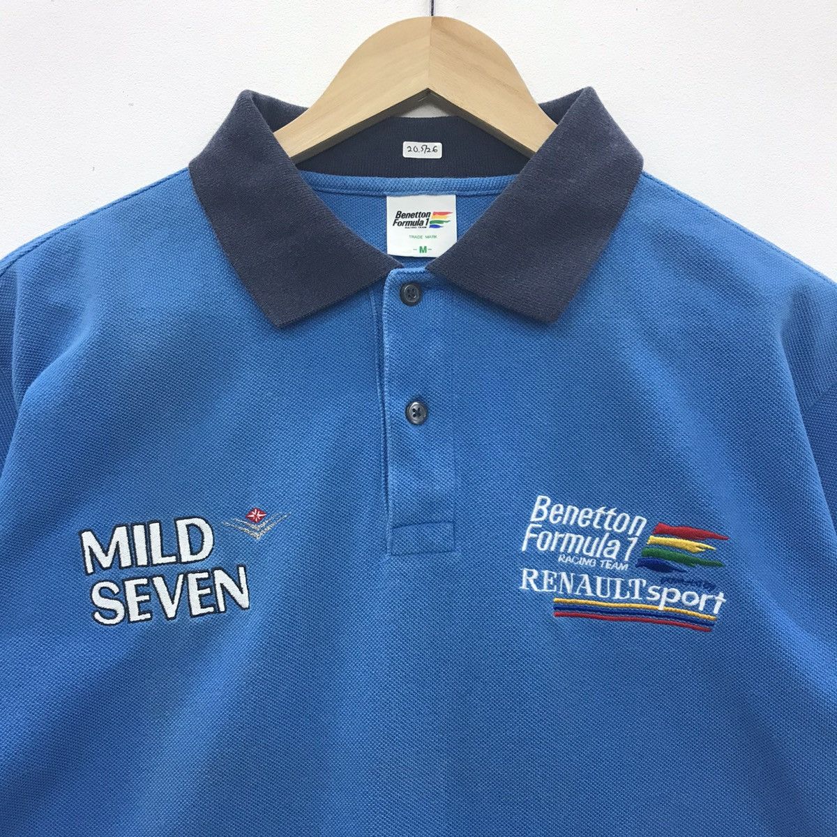 Vintage Vintage Benetton Formula 1 Racing Team Tee Size US M / EU 48-50 / 2 - 3 Thumbnail